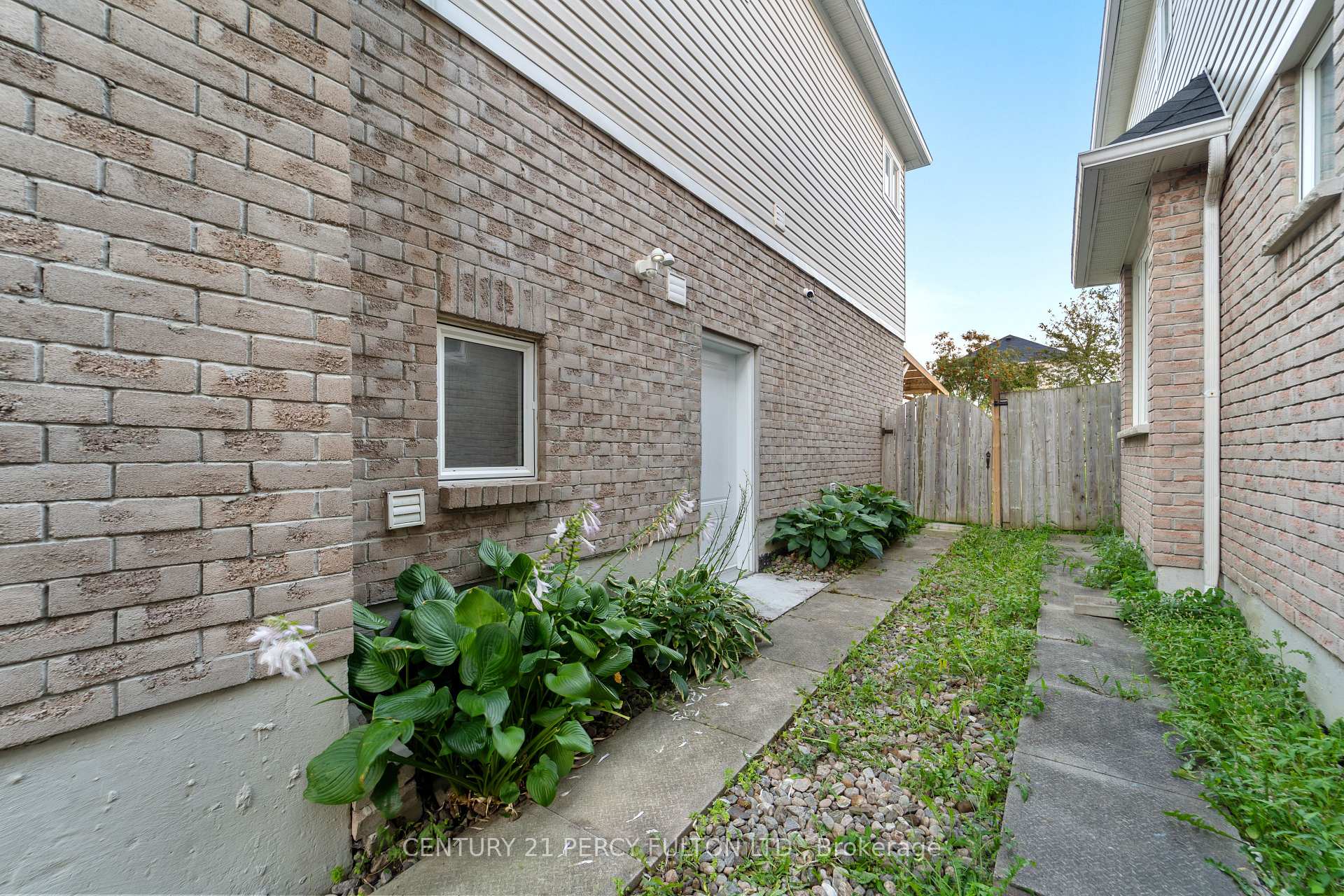 35 Weldon Street, Whitby 4