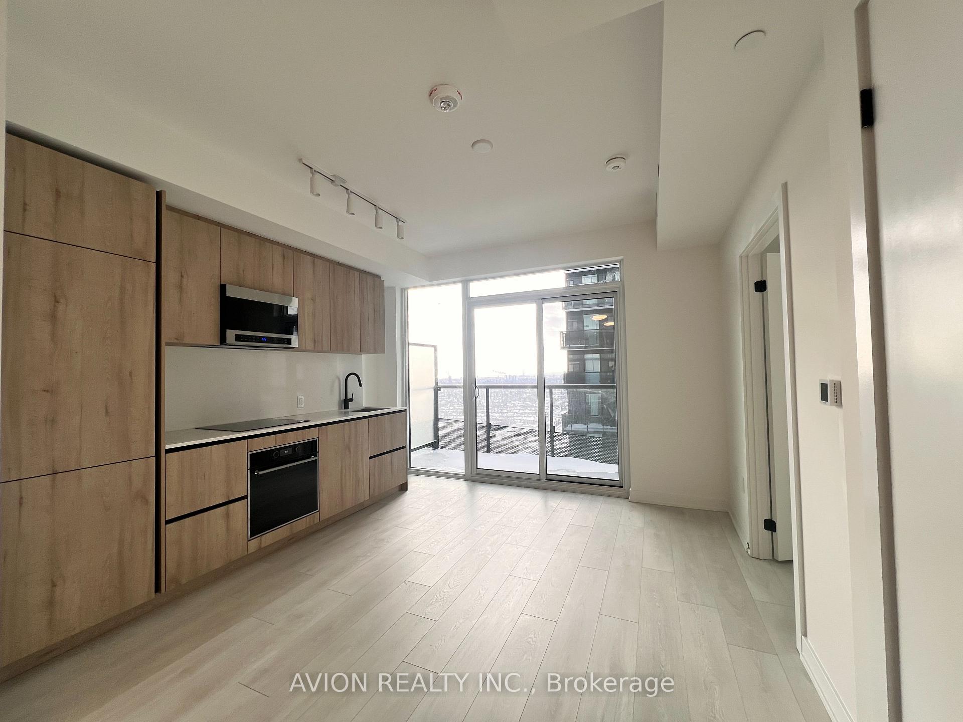 2512 - 117 Broadway Avenue, Toronto 4