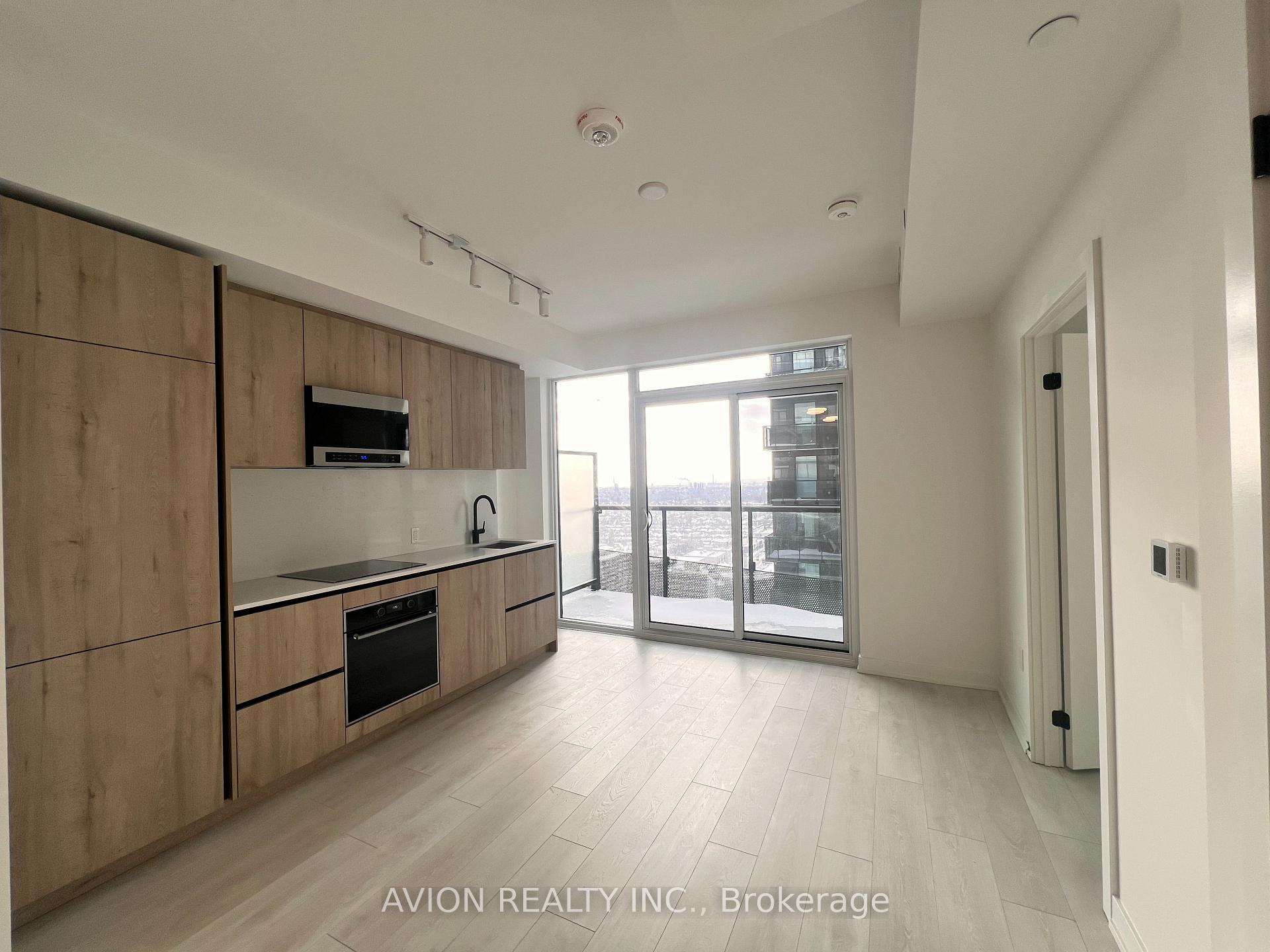 2512 - 117 Broadway Avenue, Toronto 5