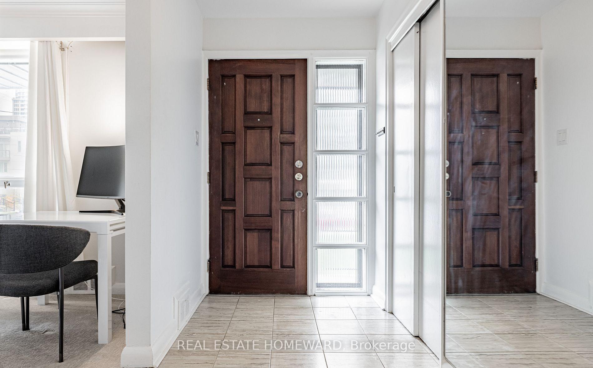 MAIN - 11 Greenbriar Road, Toronto 4
