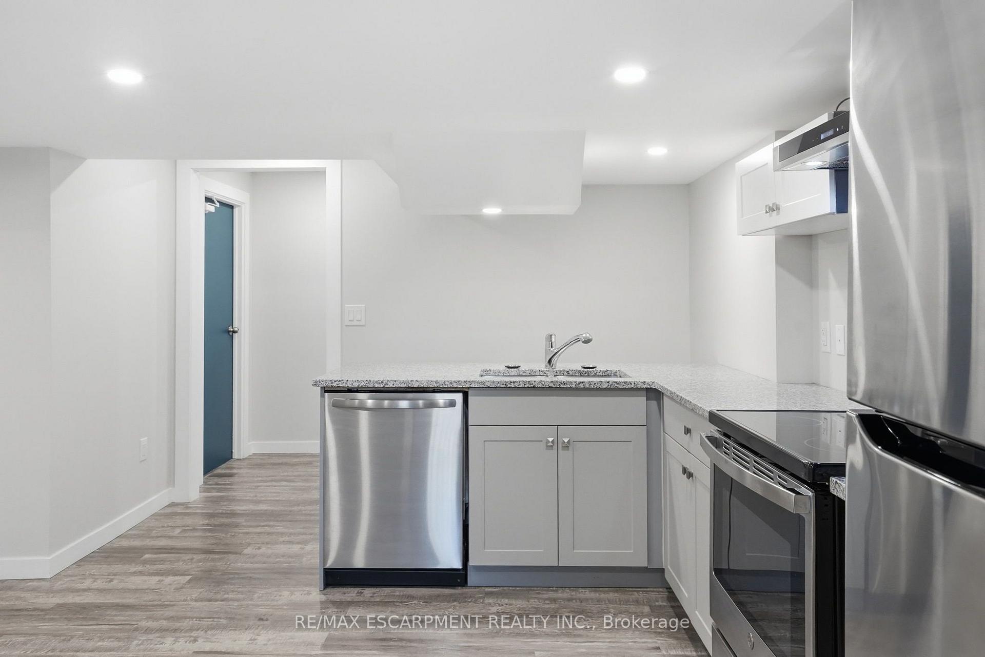 Lower - 43 FLEMING Crescent, Haldimand 4