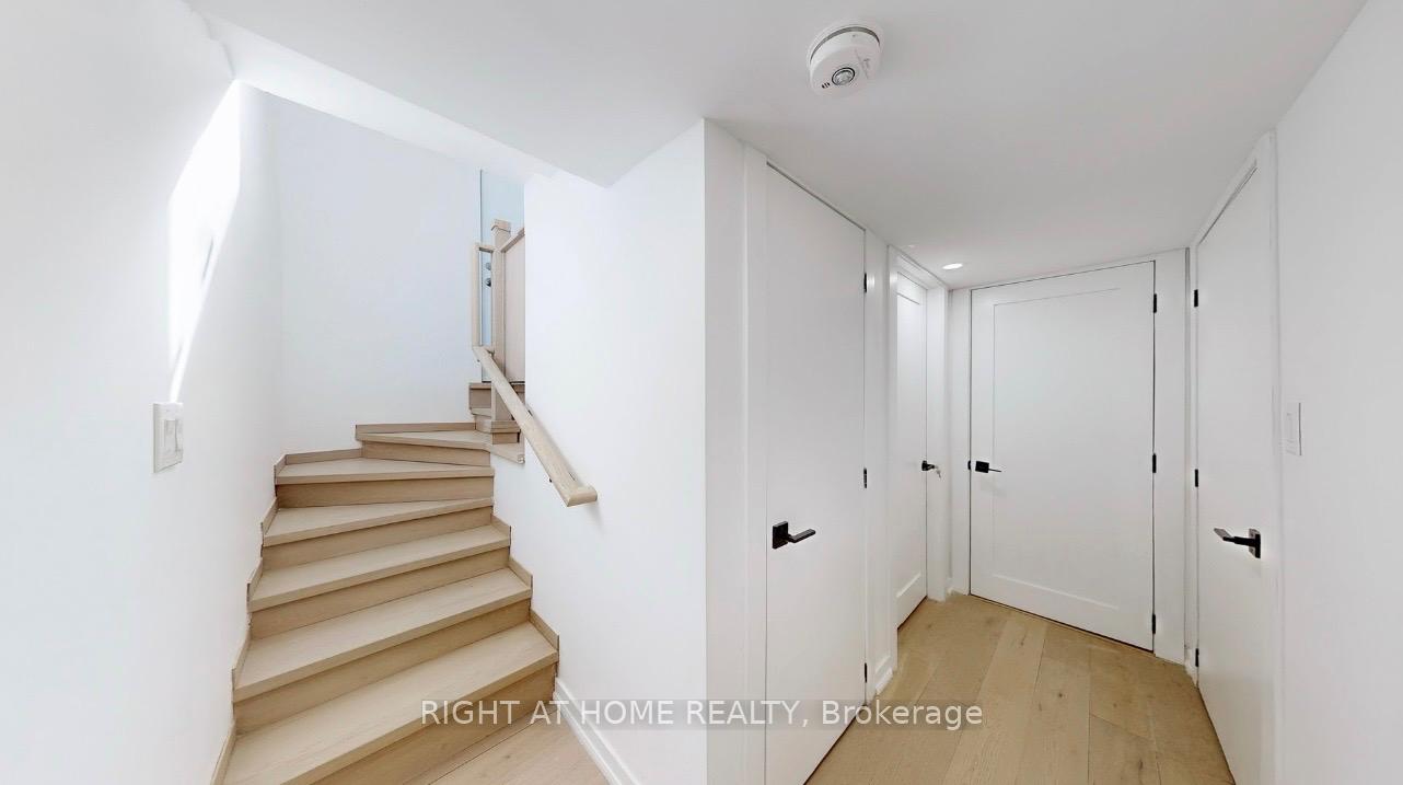 Basement/Studio - 118 Clifton Avenue, Toronto 2