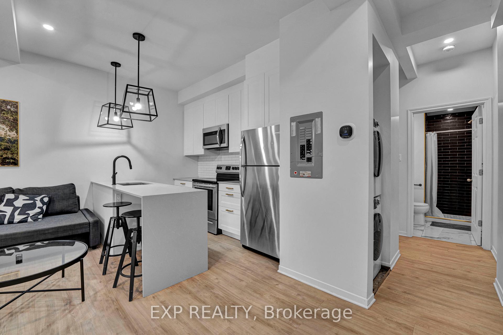 2 - 327 Catherine Street, Ottawa 2