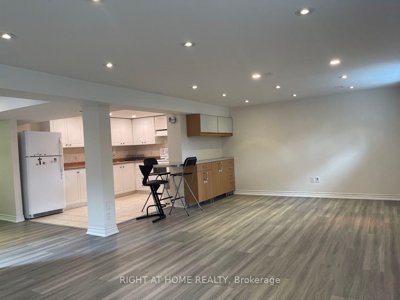 Lower - 191 Princess Avenue, Toronto 5
