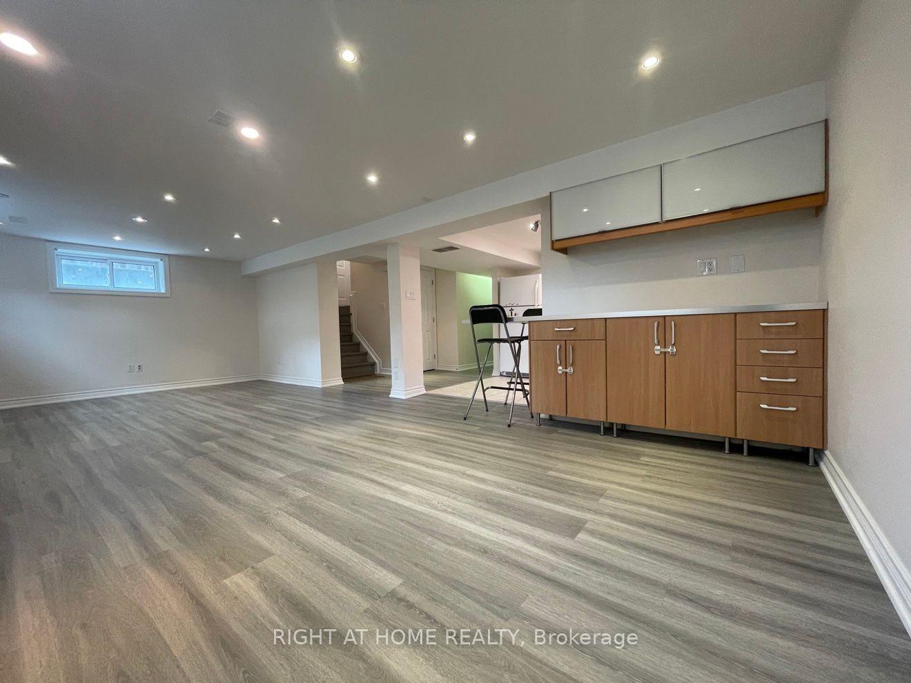 Lower - 191 Princess Avenue, Toronto 3