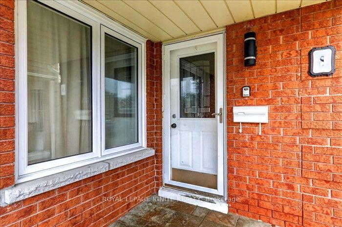 UPPER - 8 Vail Meadows Crescent, Clarington 5