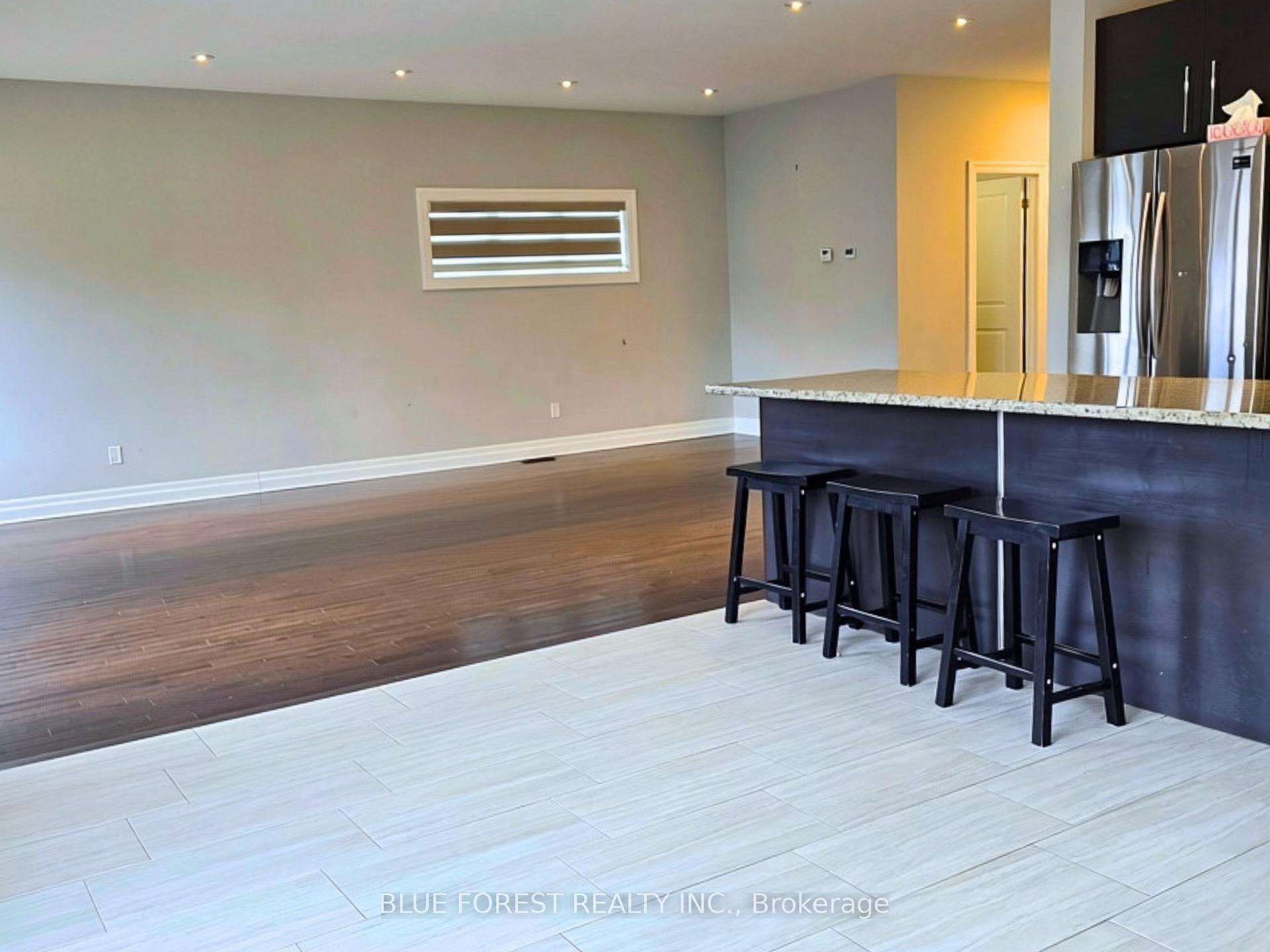 23 - 2587 Sheffield Boulevard, London South 4