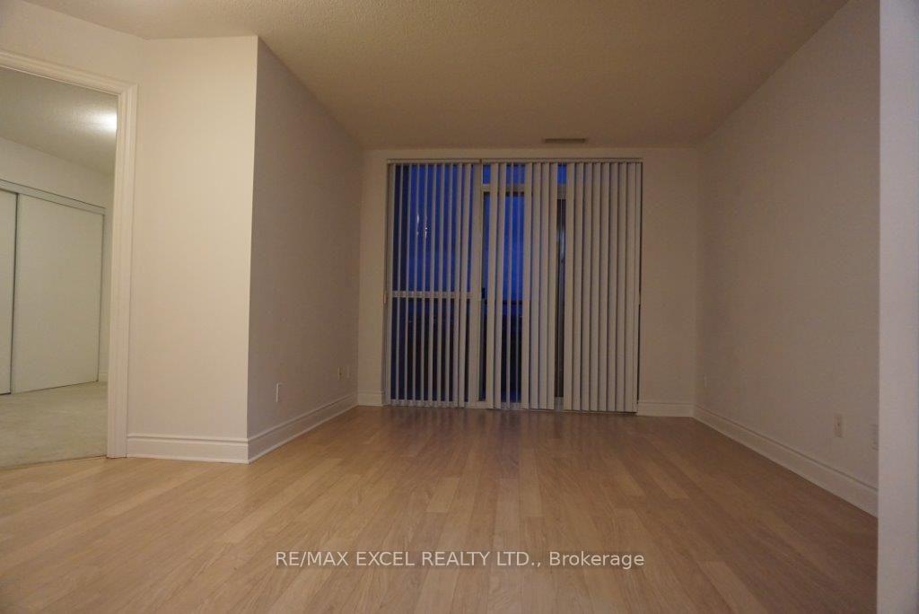 973 - 23 Cox Boulevard, Markham 4