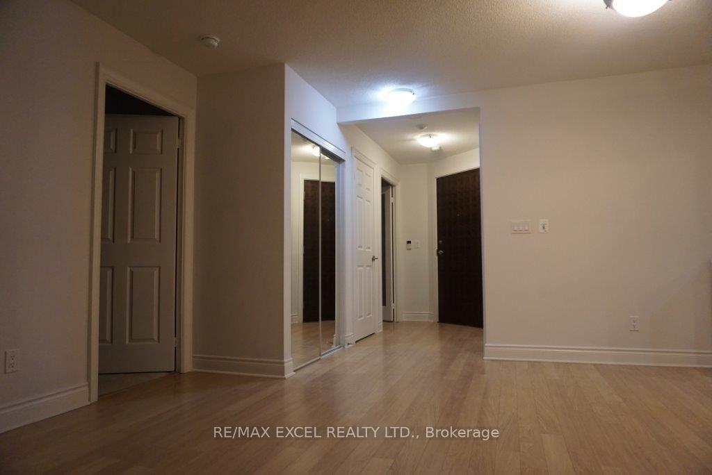 973 - 23 Cox Boulevard, Markham 3
