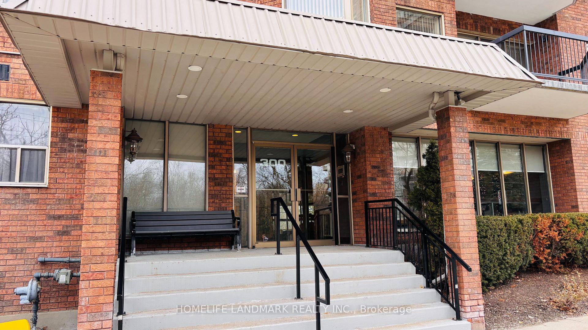 207 - 300 KEATS Way, Waterloo 2