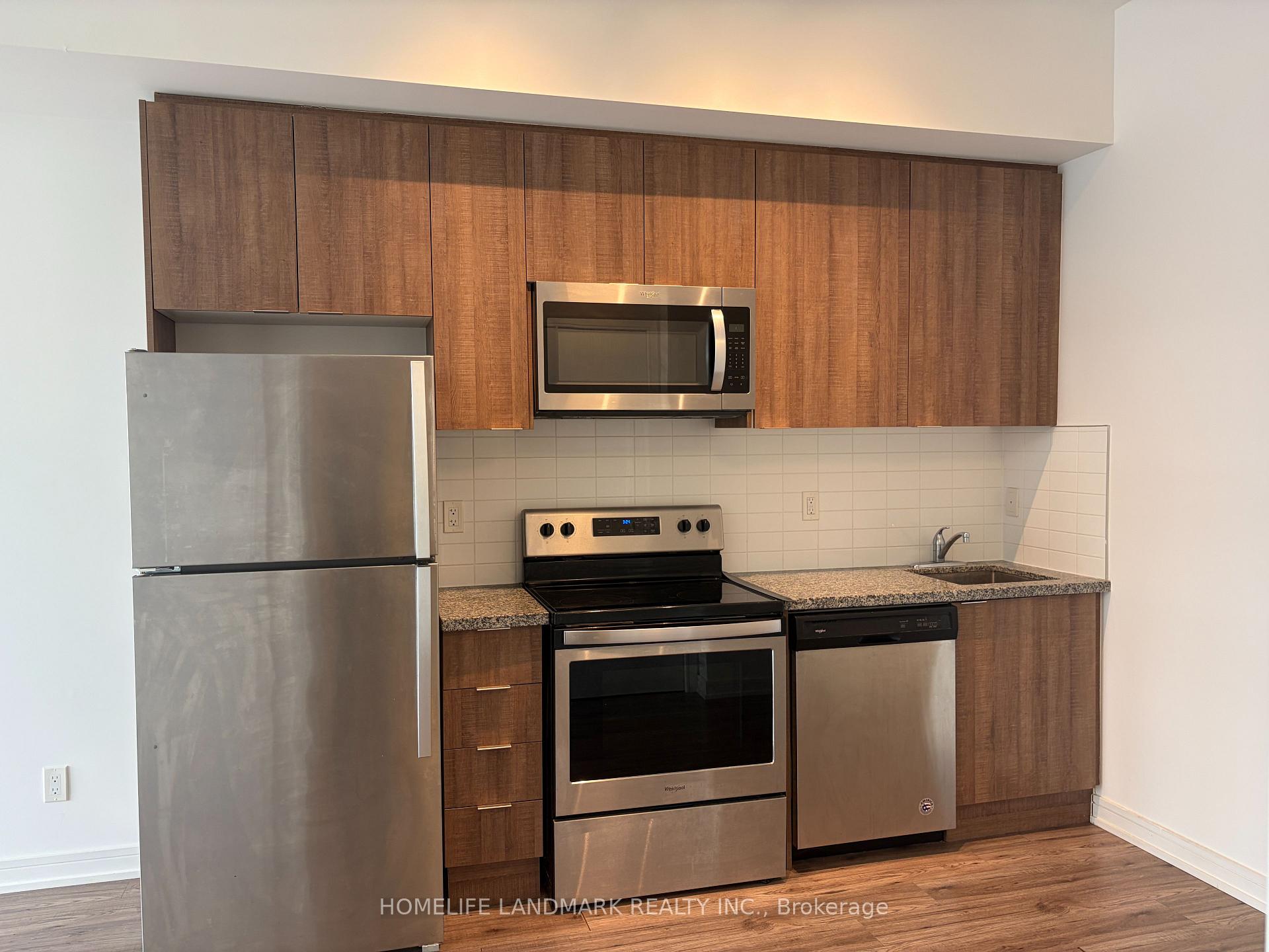701 - 621 Sheppard Avenue E, Toronto 5