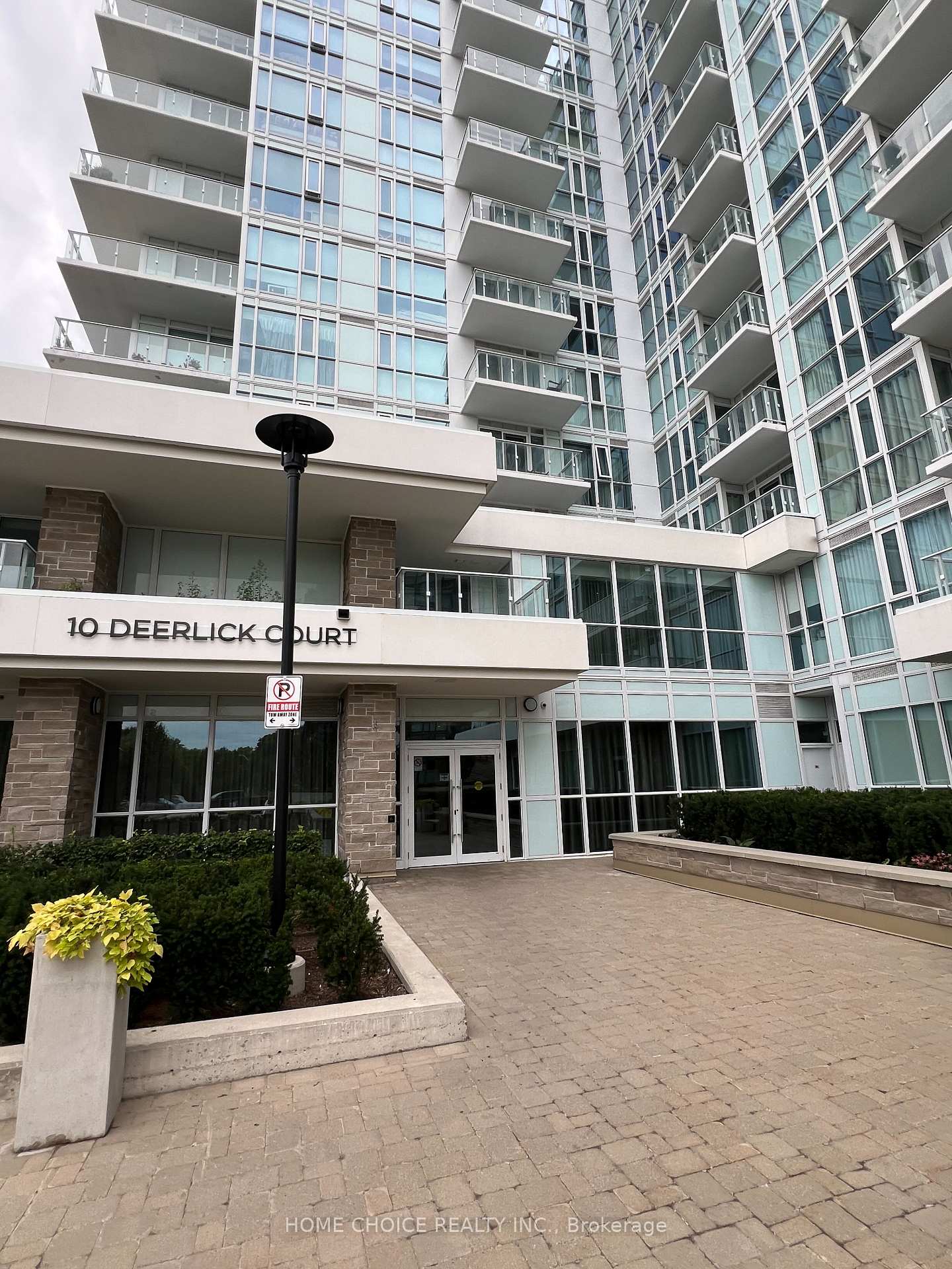1910 - 10 Deerlick Court, Toronto 2