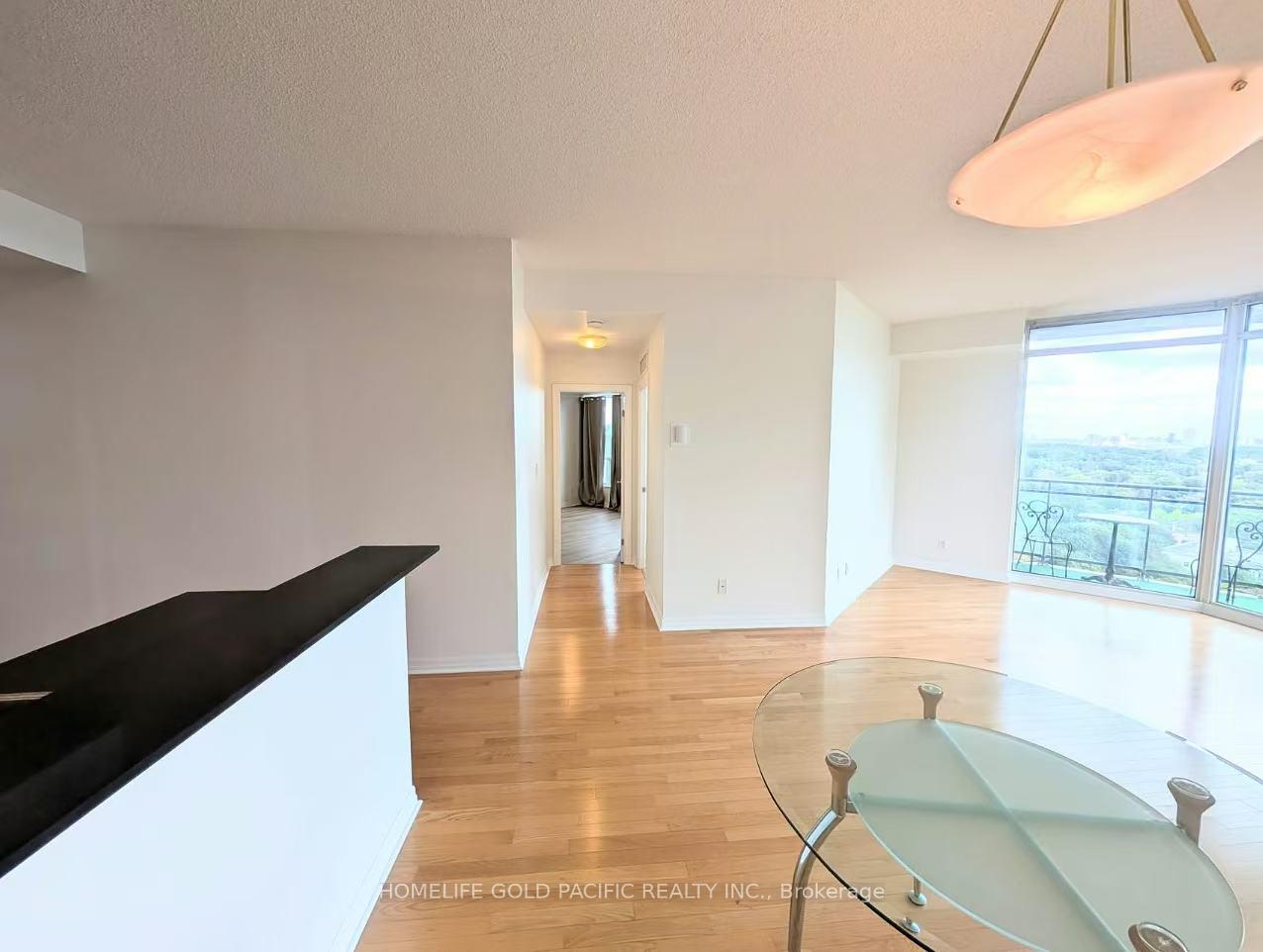 2102 - 300 Bloor Street E, Toronto 3