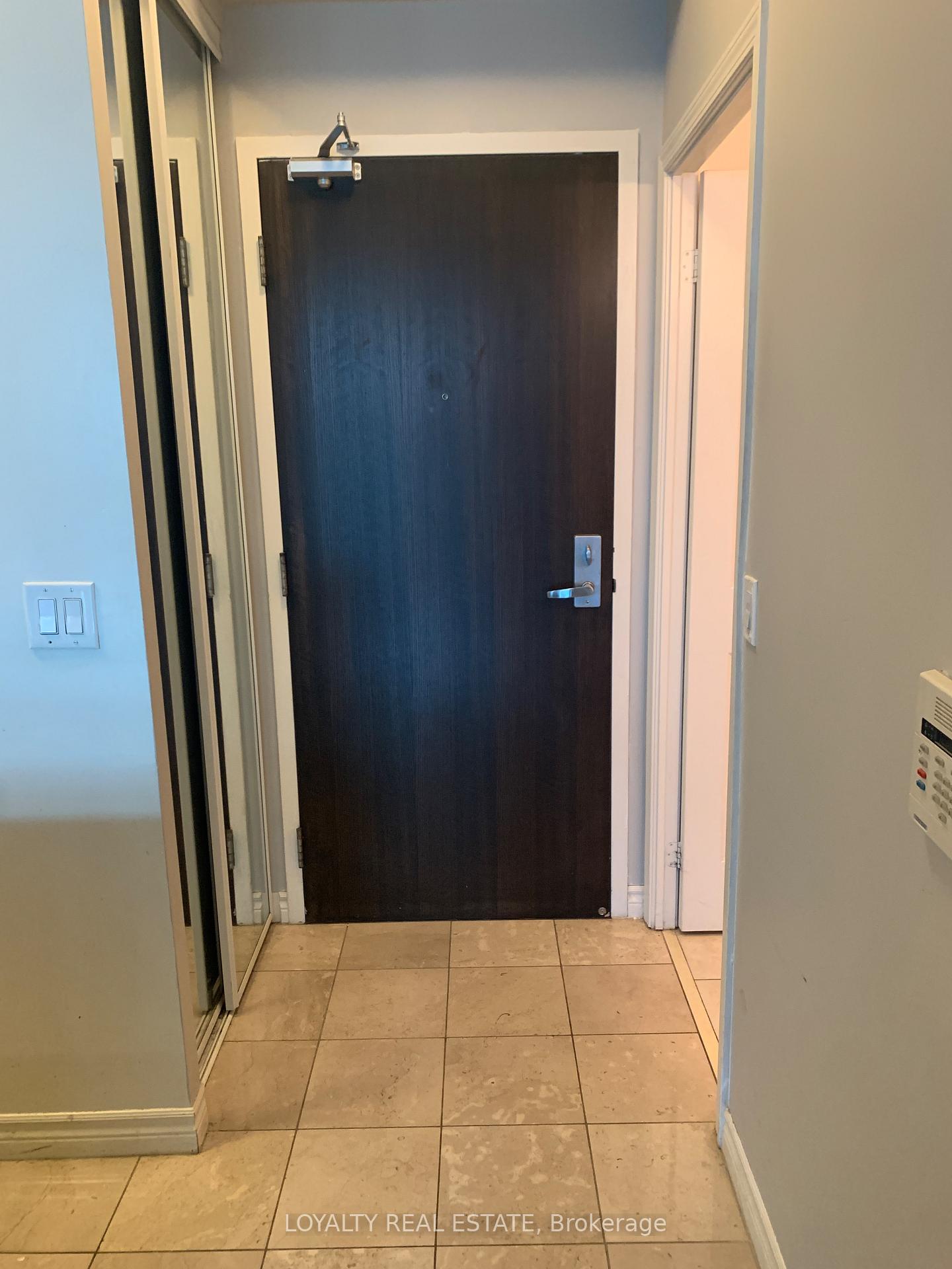309 - 19 Grand Trunk Crescent, Toronto 2