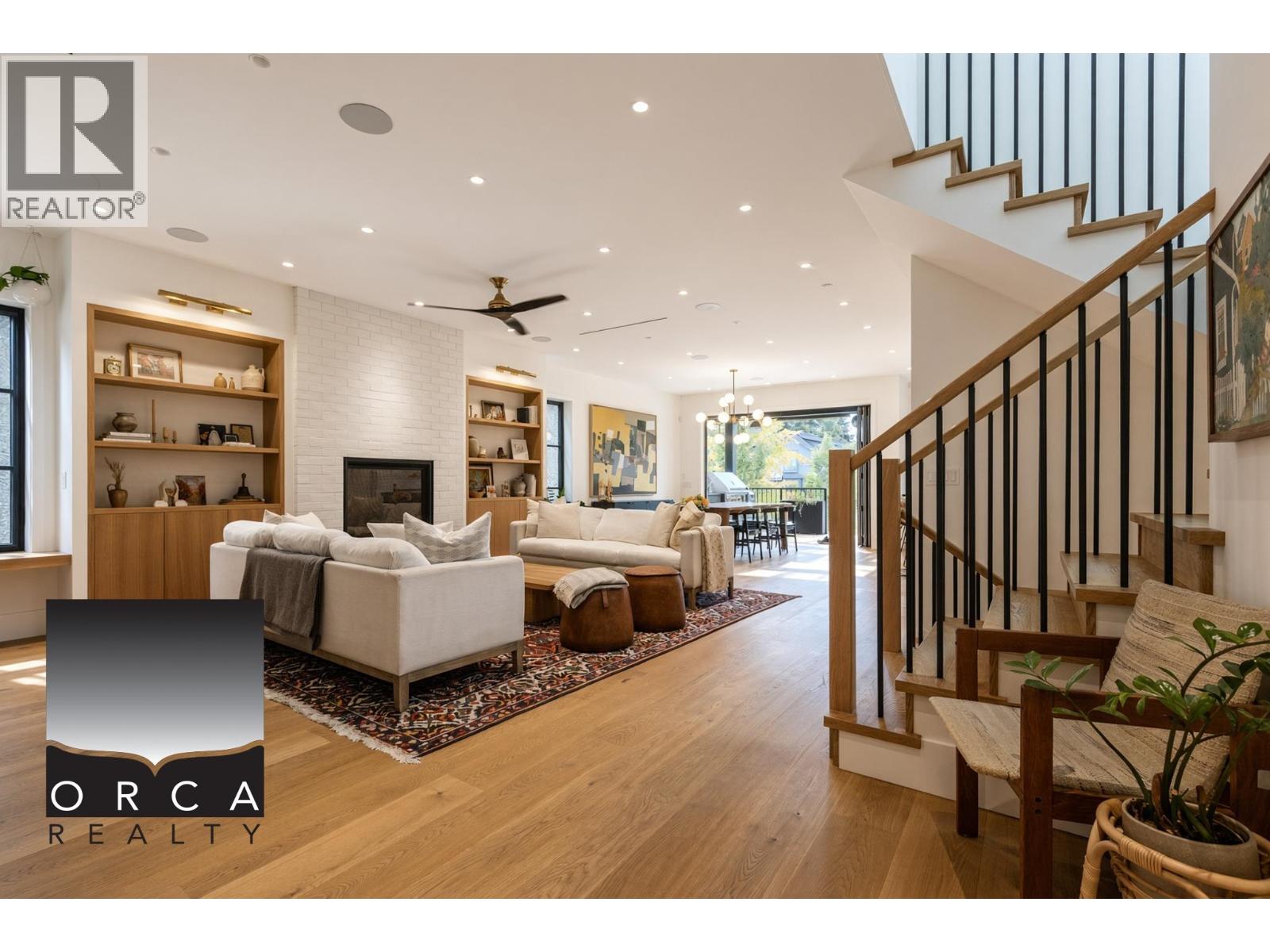 4859 PRINCE EDWARD STREET, Vancouver 5