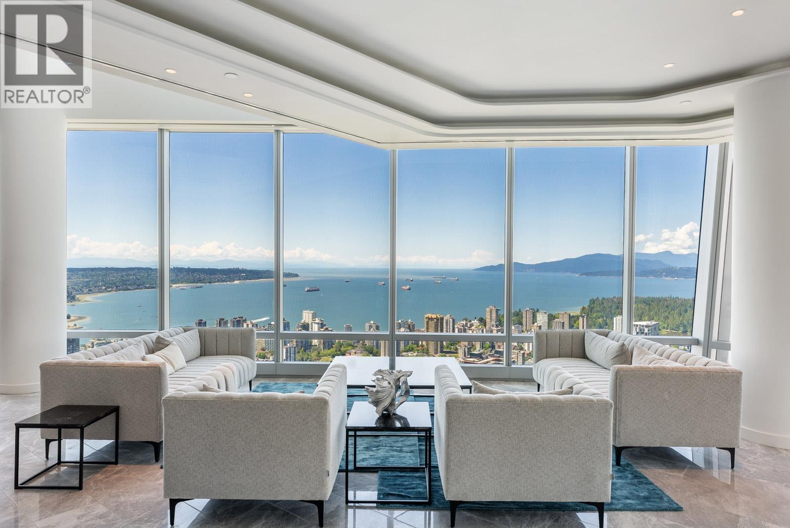 PH 1 1151 W GEORGIA STREET, Vancouver