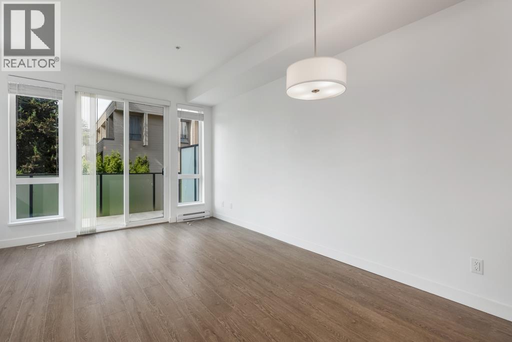210 6533 MCKAY AVENUE, Burnaby 4