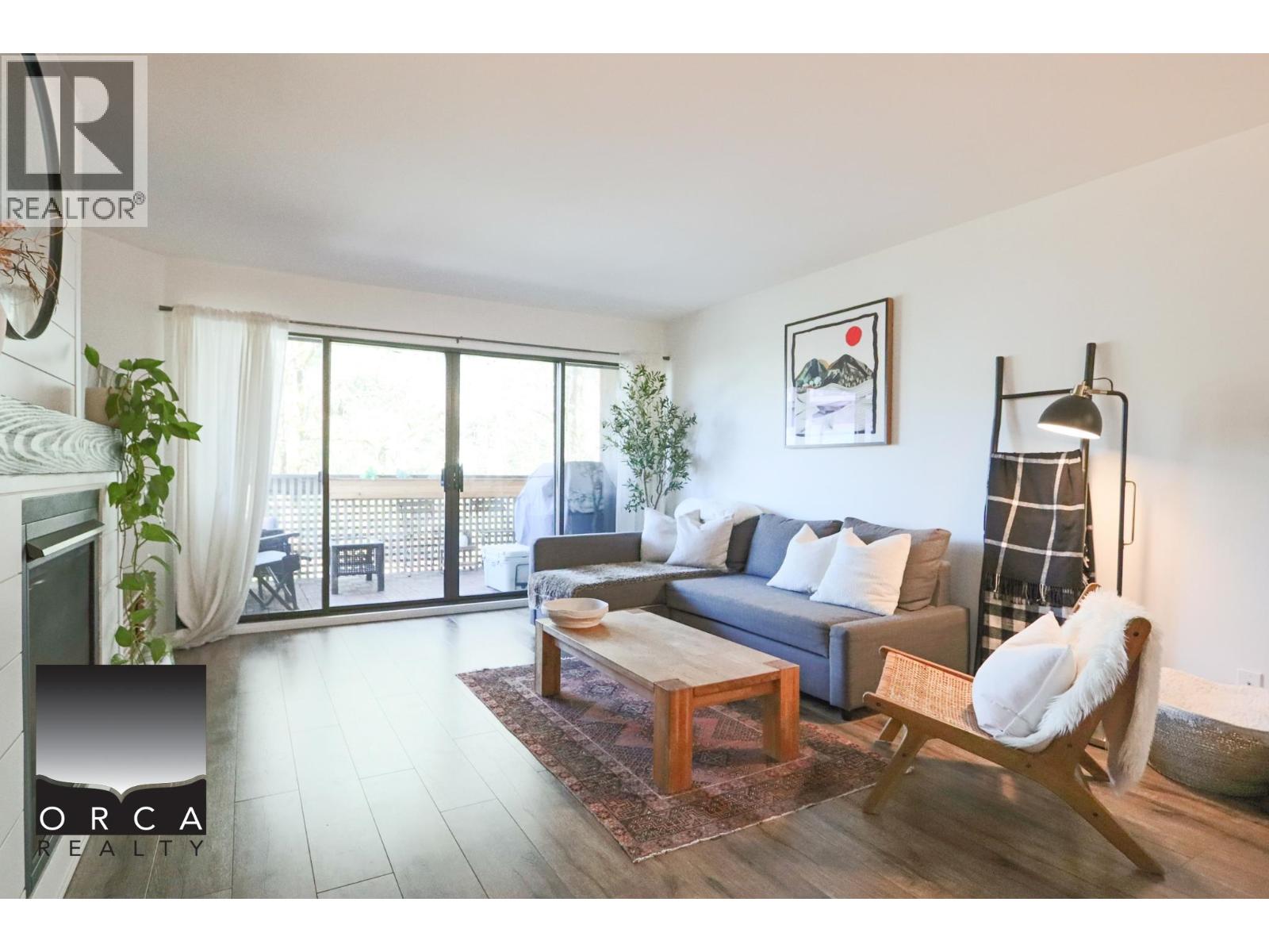 202 3191 MOUNTAIN HIGHWAY, North Vancouver 4