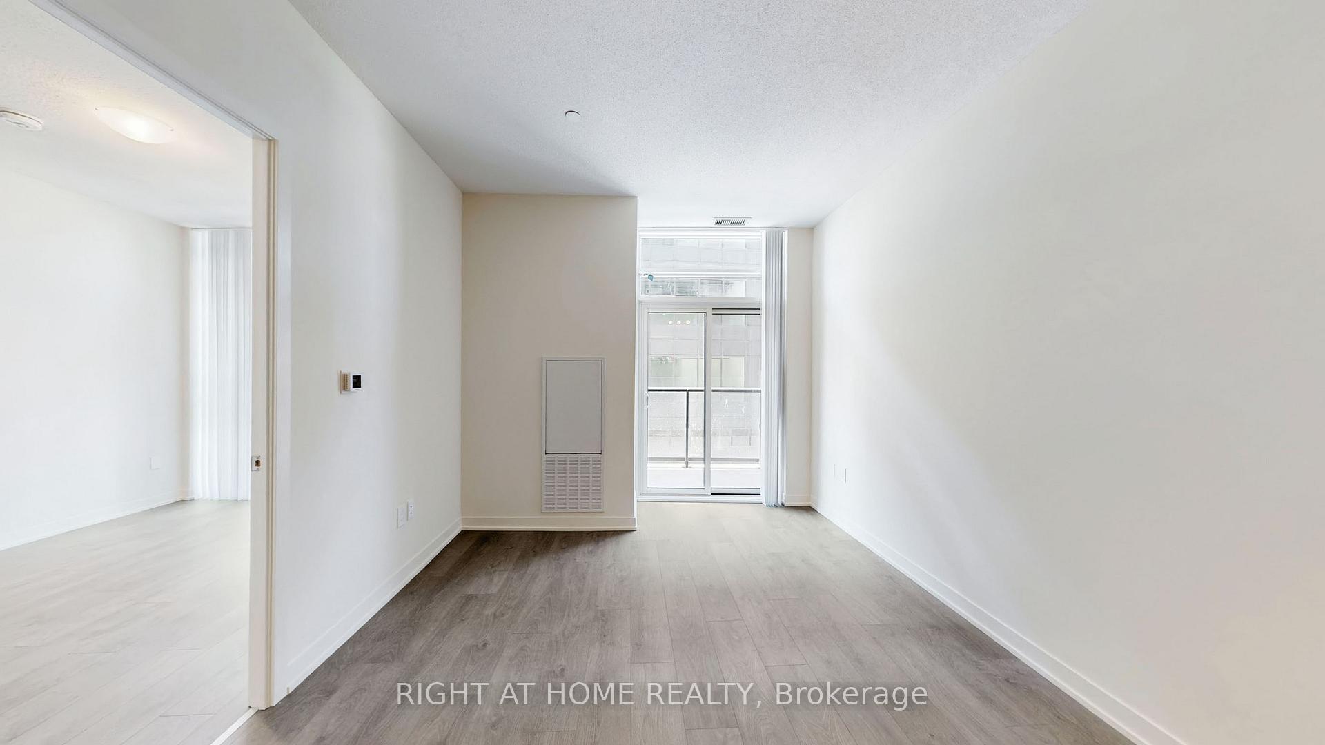 408 - 38 Annie Craig Drive, Toronto 5