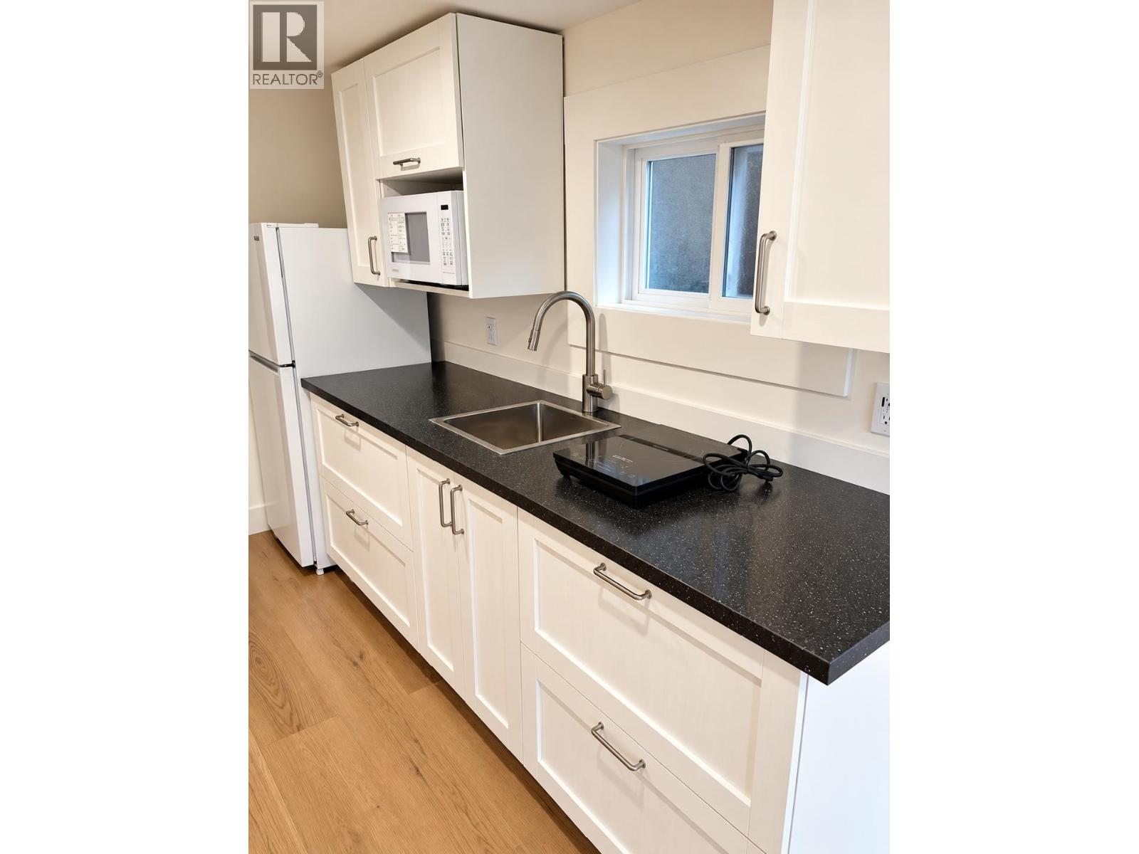 4147 W13TH AVE, Vancouver 5