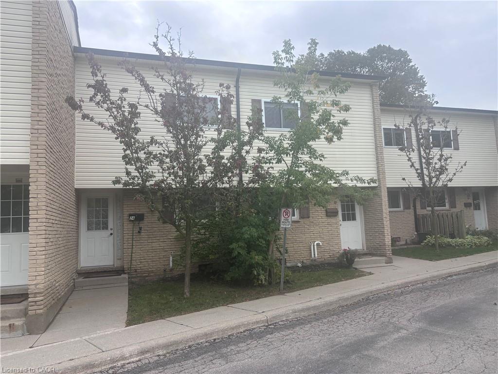 B24 - 211 Veronica Drive, Kitchener 3