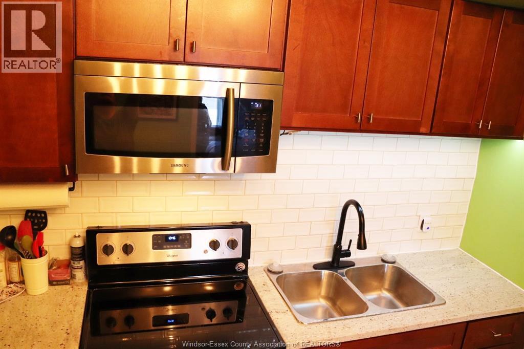 809 ERIE STREET East Unit# 2, Windsor 5