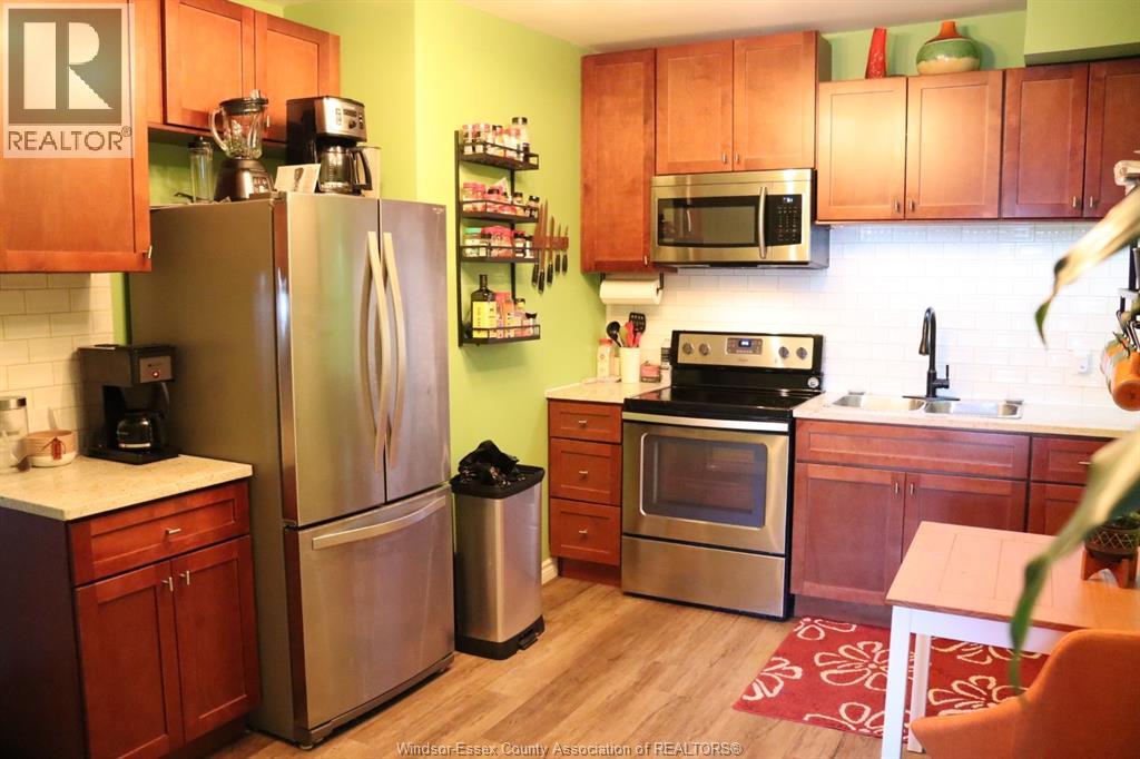 809 ERIE STREET East Unit# 2, Windsor 4