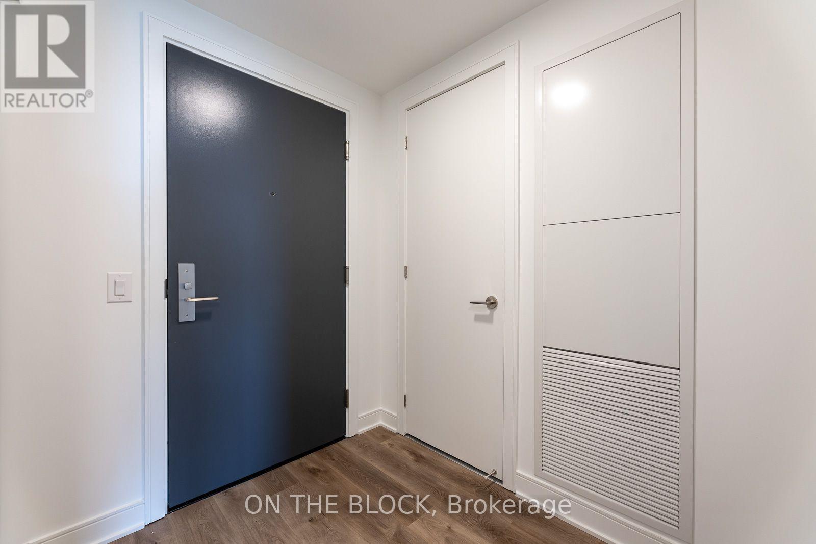 913 - 86 Dundas Street E, Mississauga