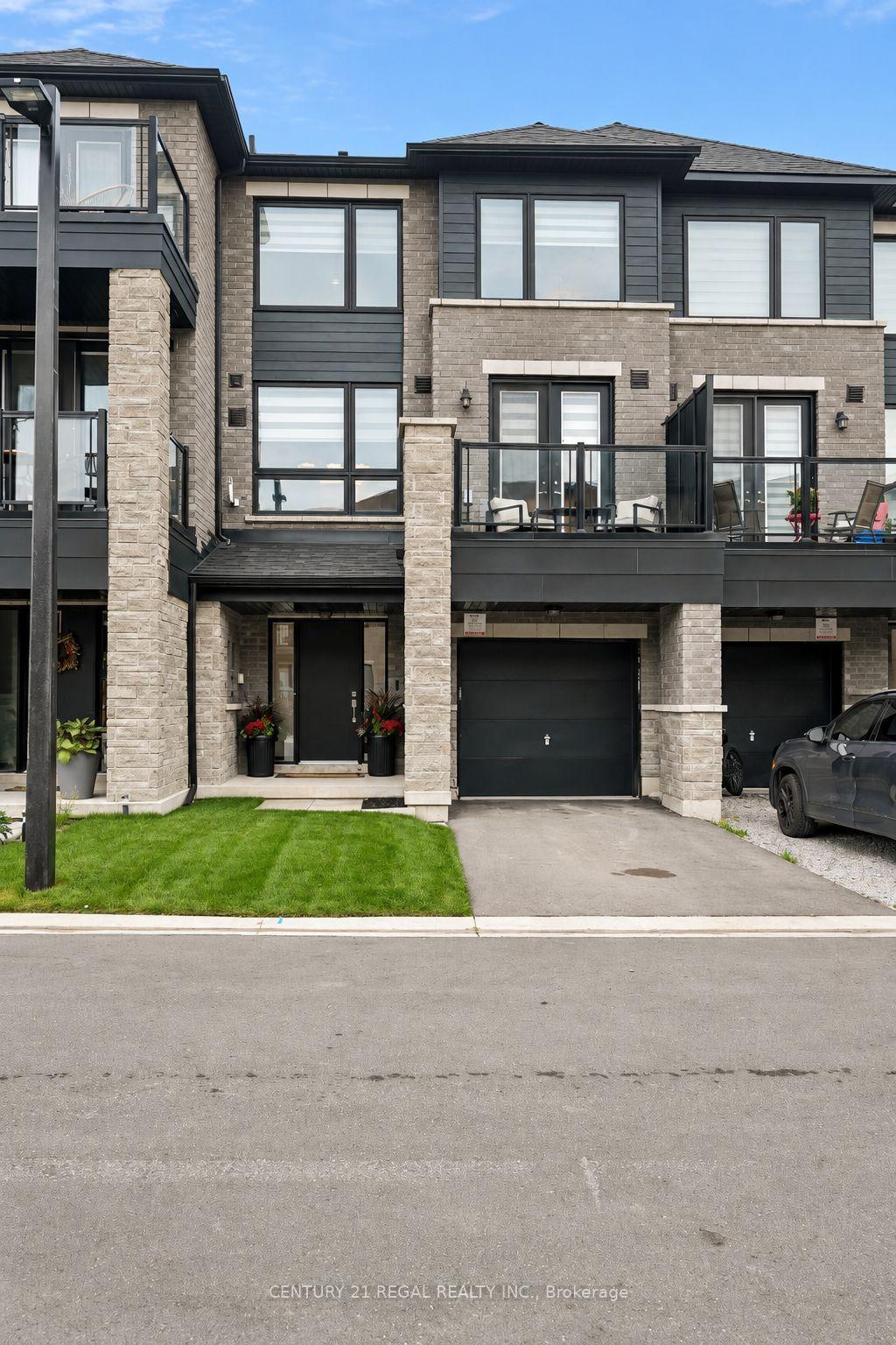 28 Spry Lane, Barrie 2