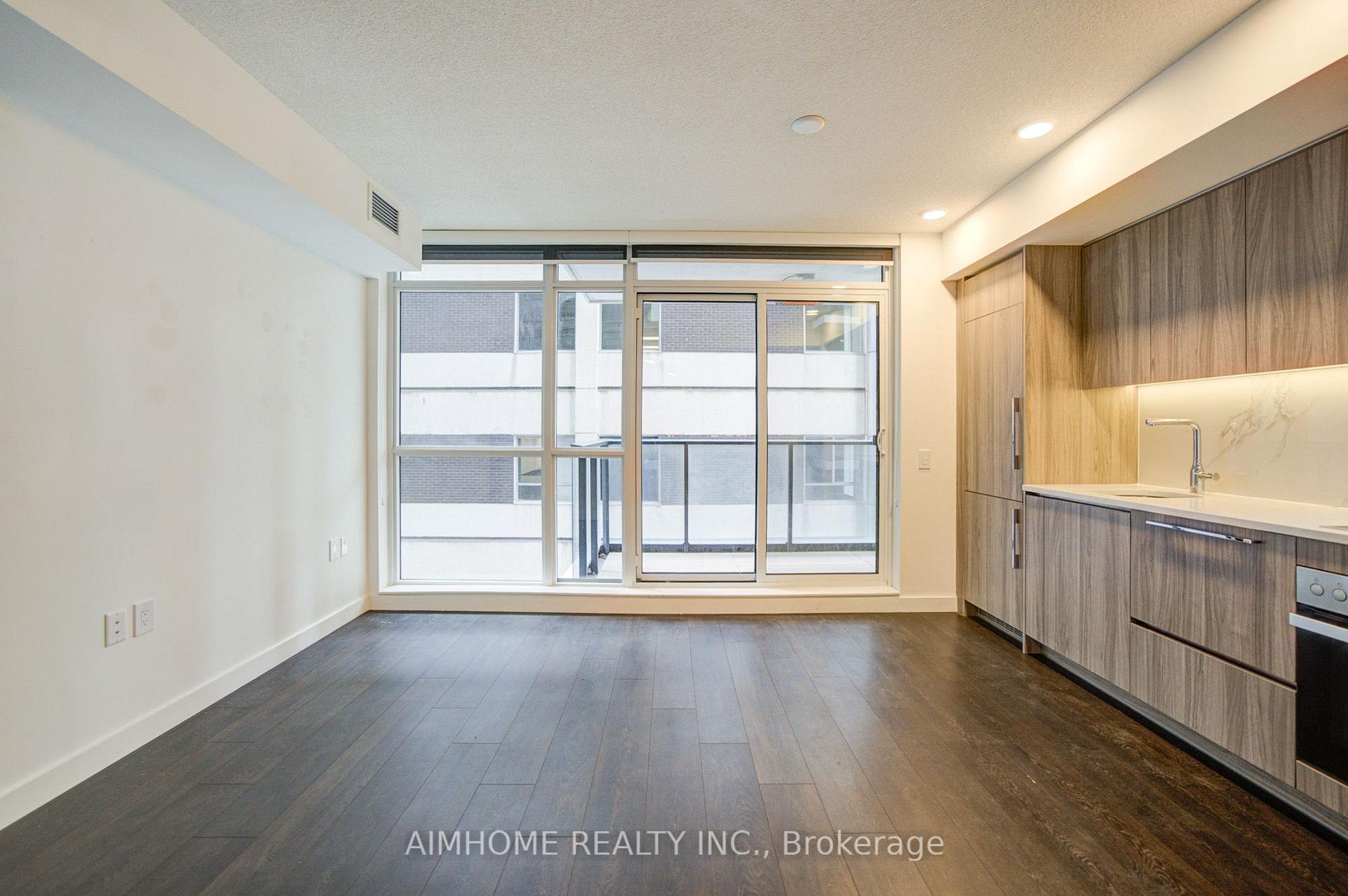 710 - 38 Widmer Street, Toronto 4