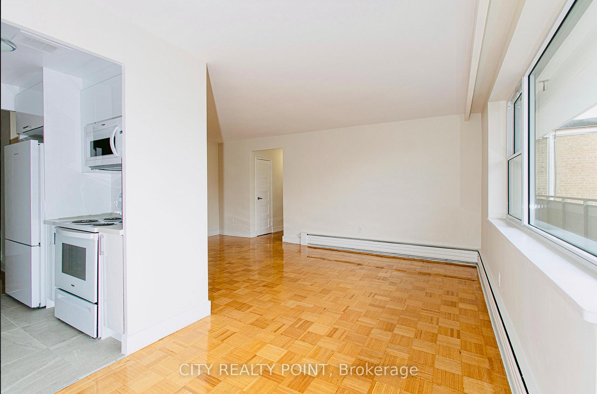 604 - 2 Grandstand Place, Toronto 3