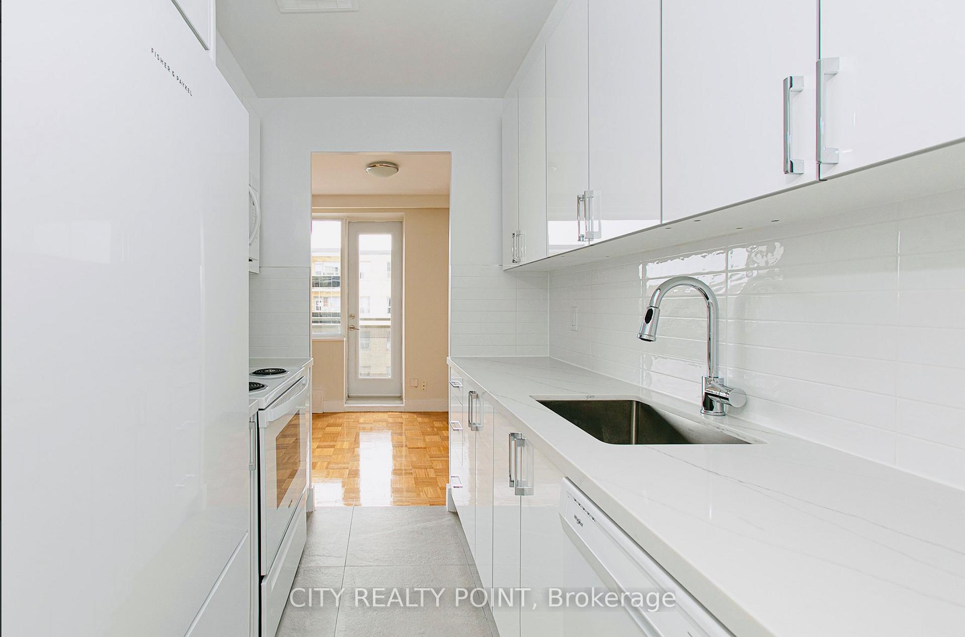 604 - 2 Grandstand Place, Toronto 2