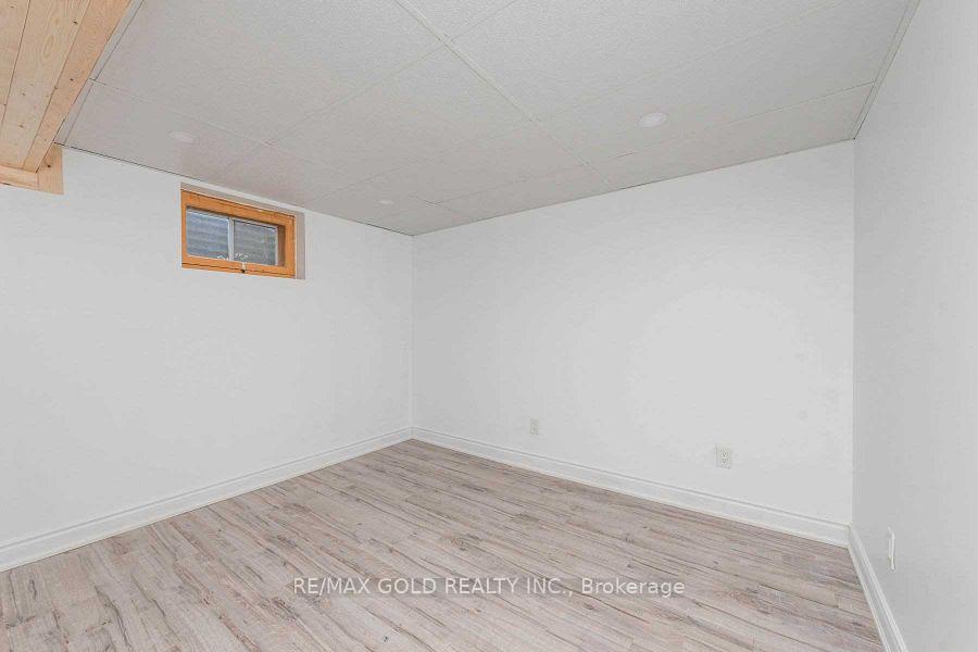 28 Devonshire Drive, Brampton 5