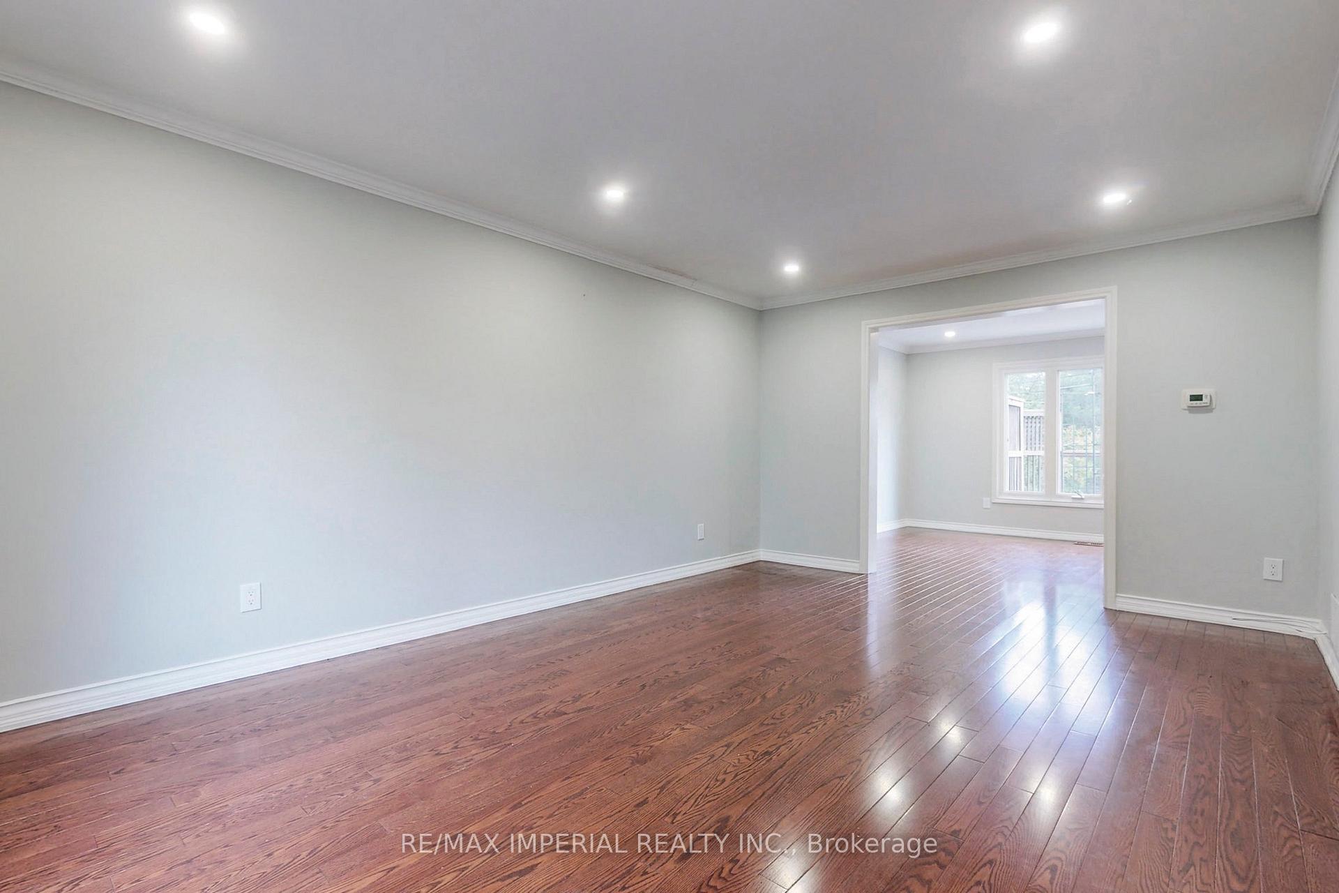2 Craigleith Crescent, Richmond Hill 4