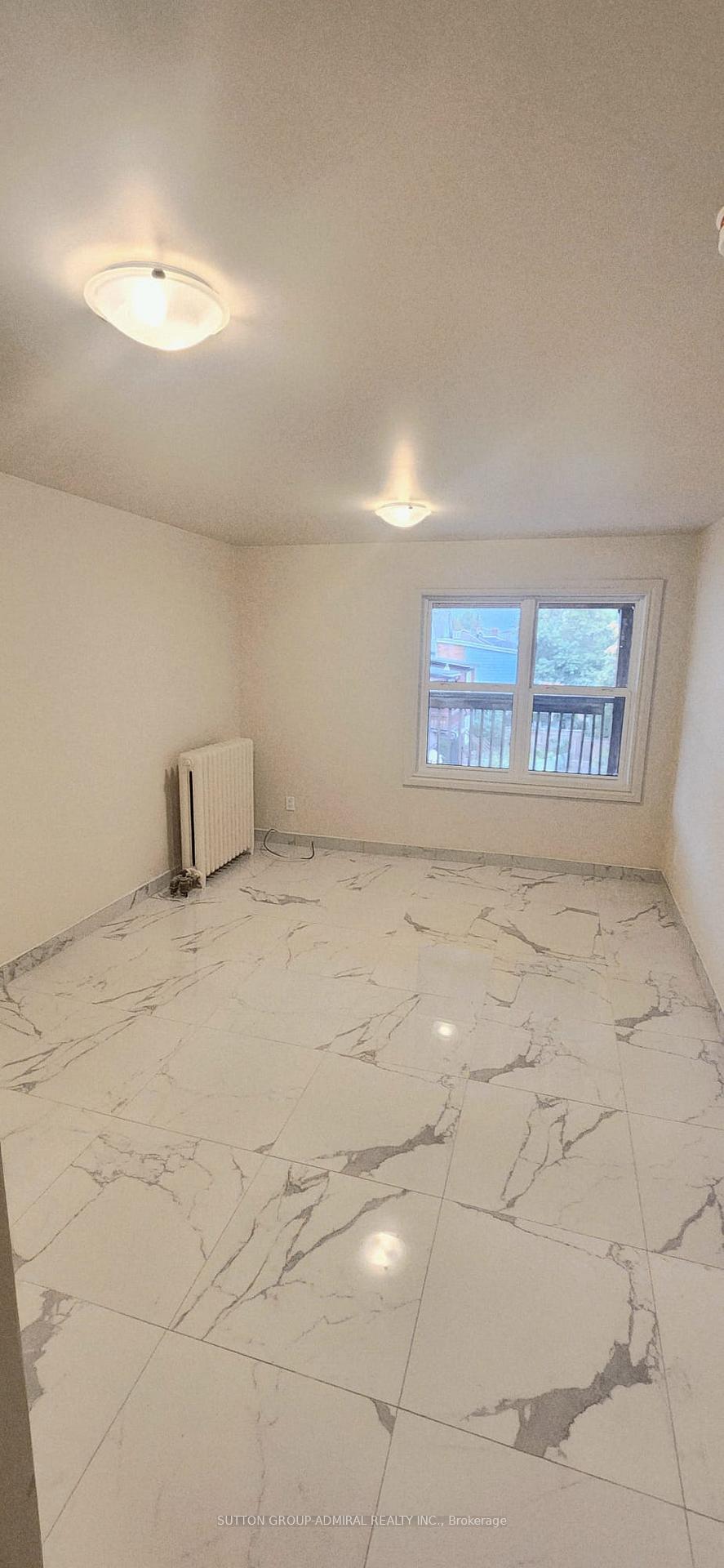 2B-3rd Floor - 1030 St Clair Avenue, Toronto 4