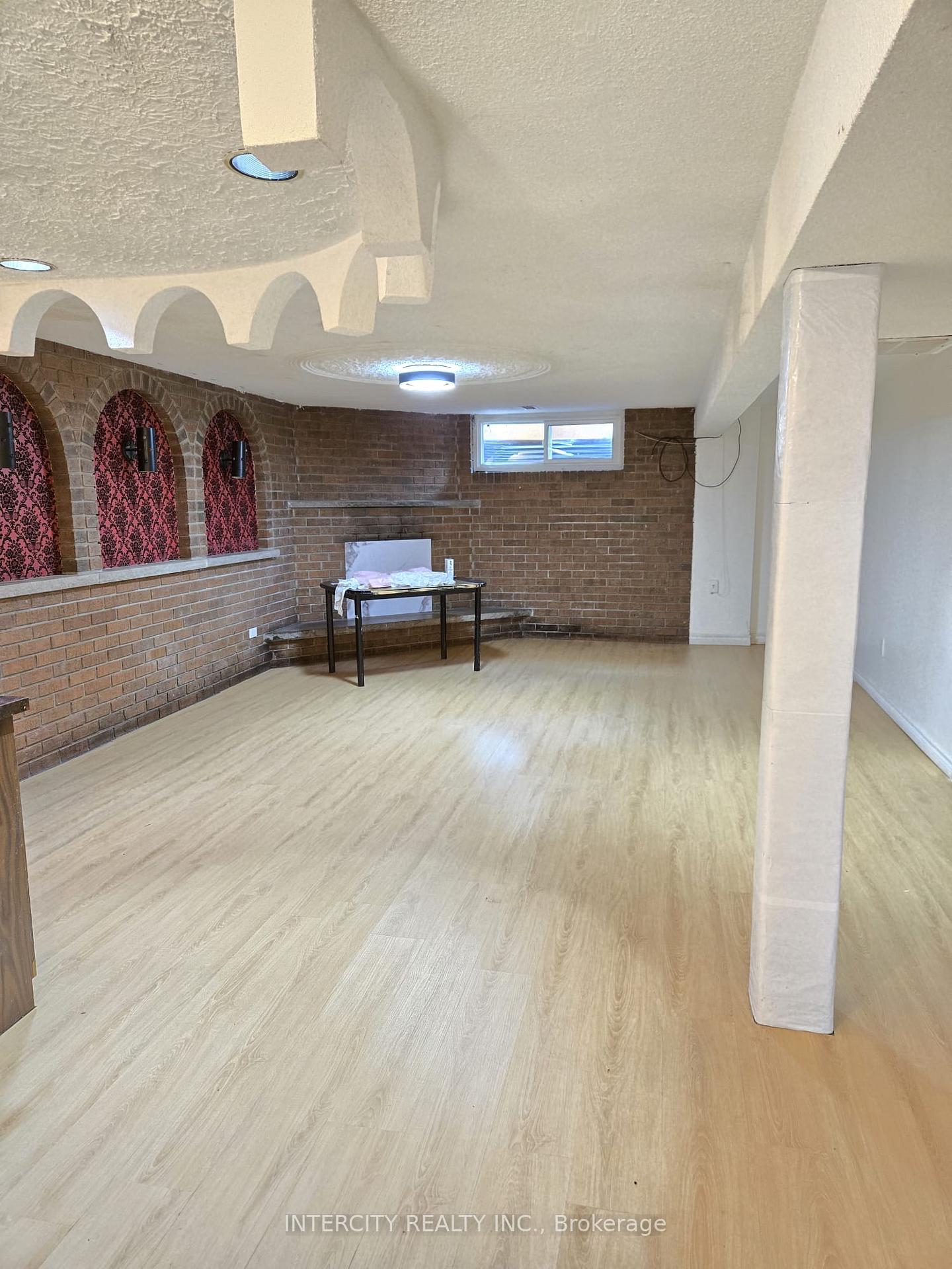 Basement - 61 Hardwick Court, Toronto 3