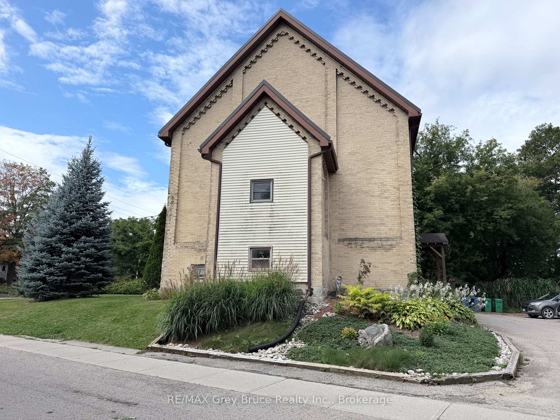 Unit 5 - 108 Queen Street N, West Grey 3