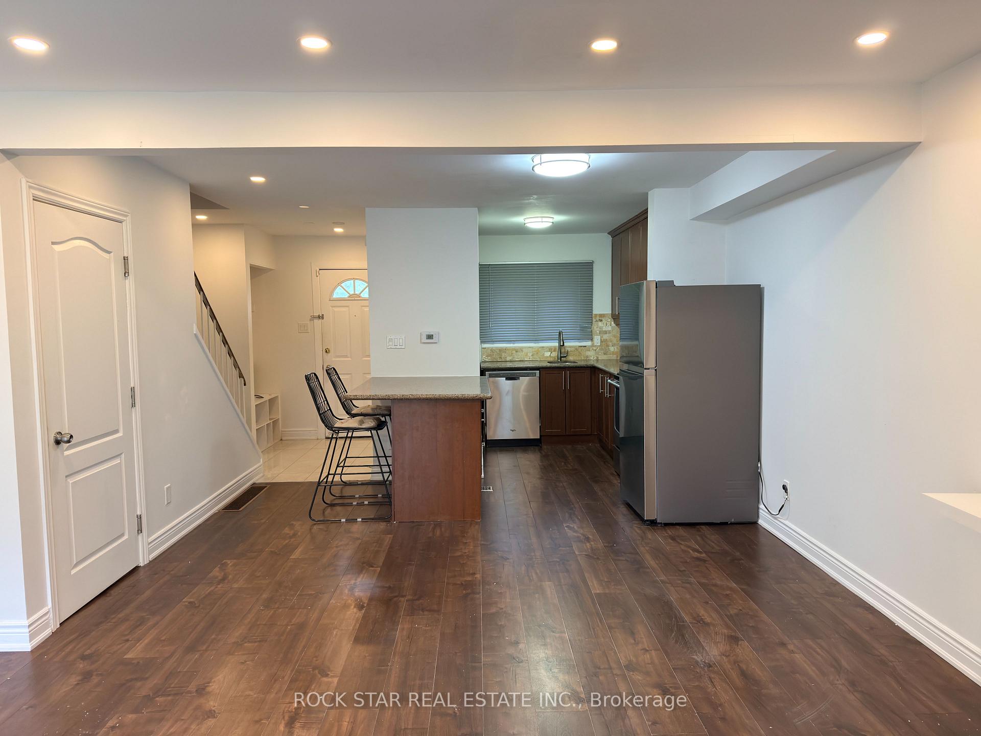 Upper - 15 Hardcastle Court, Brampton 5