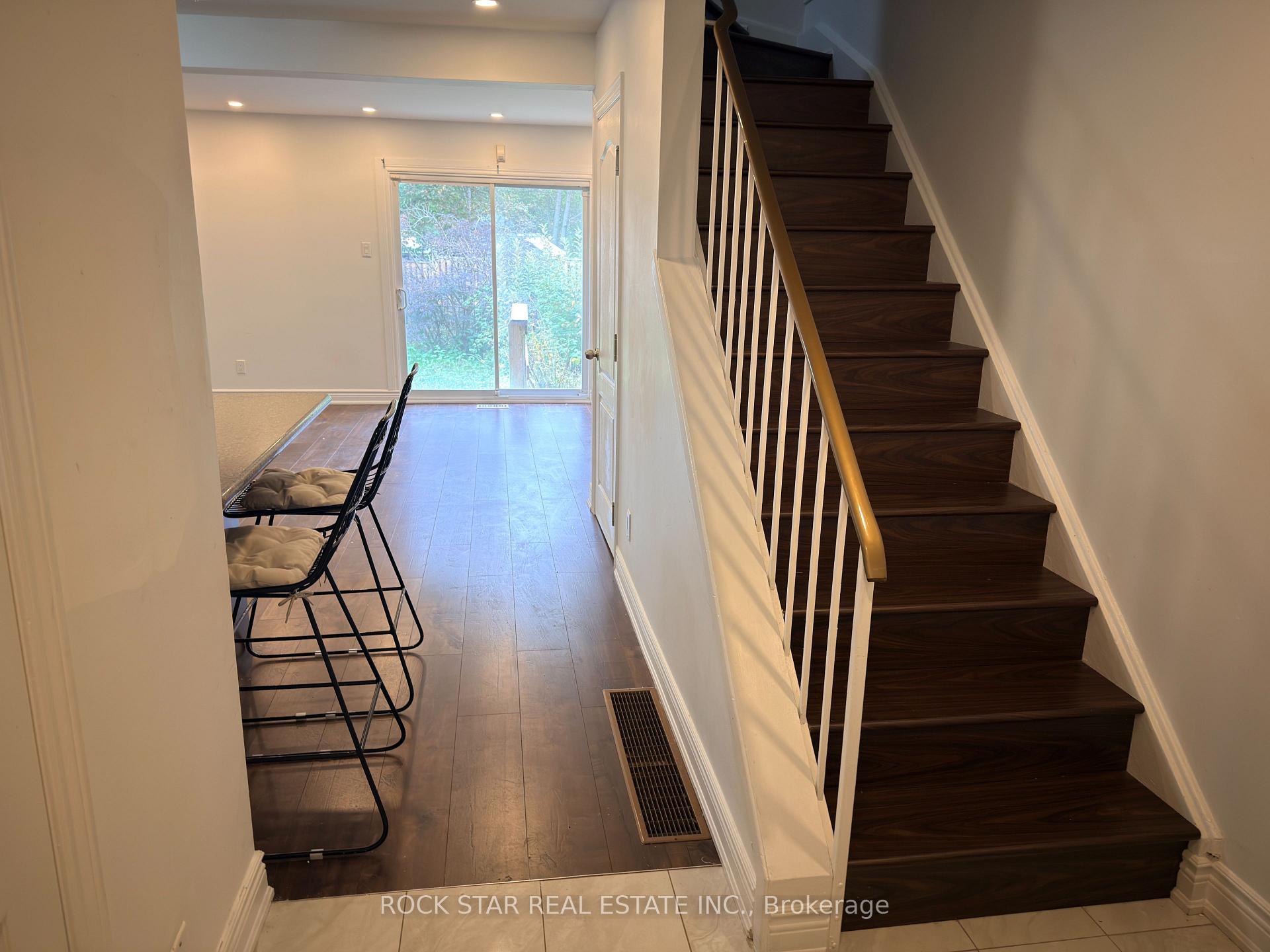 Upper - 15 Hardcastle Court, Brampton 2