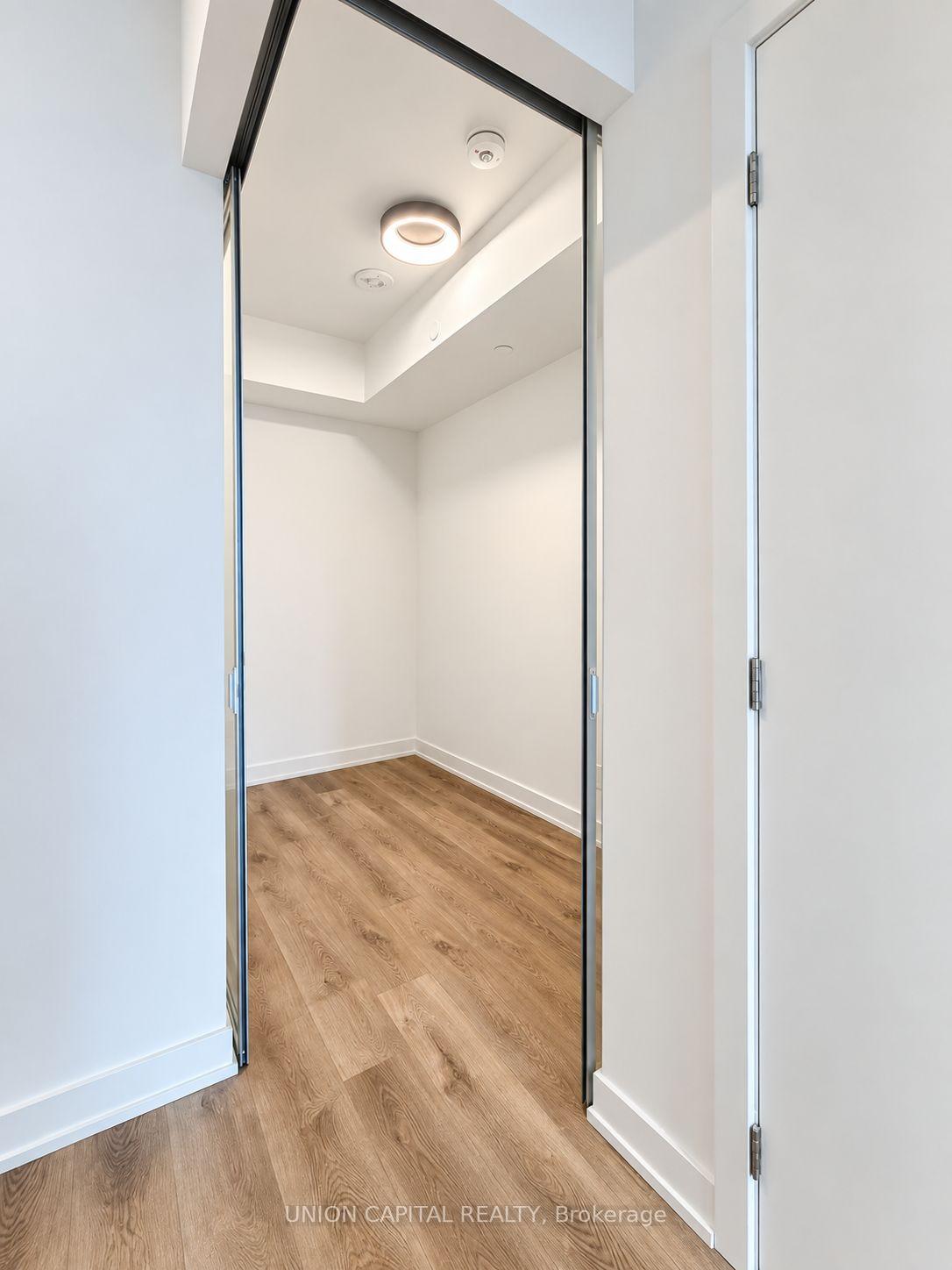 618 - 101 John Street N, Hamilton 5