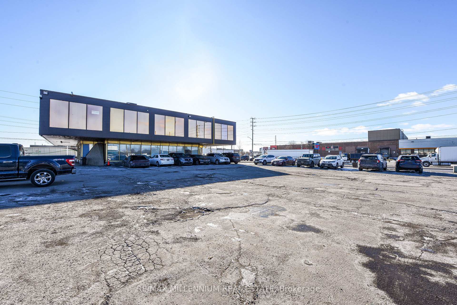 107/108 - 1300 Steeles Avenue E Brampton Ontario Canada Lease commercial   HomeLife Superstars Real Estate Ltd., Brokerage*