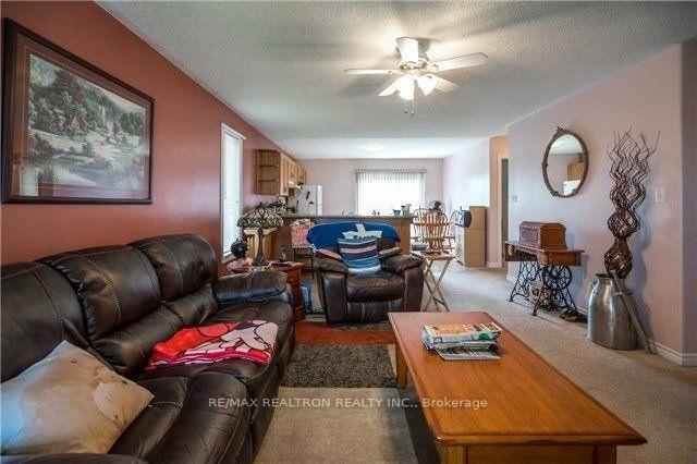 A - 49 Hanmer Street E, Barrie 3