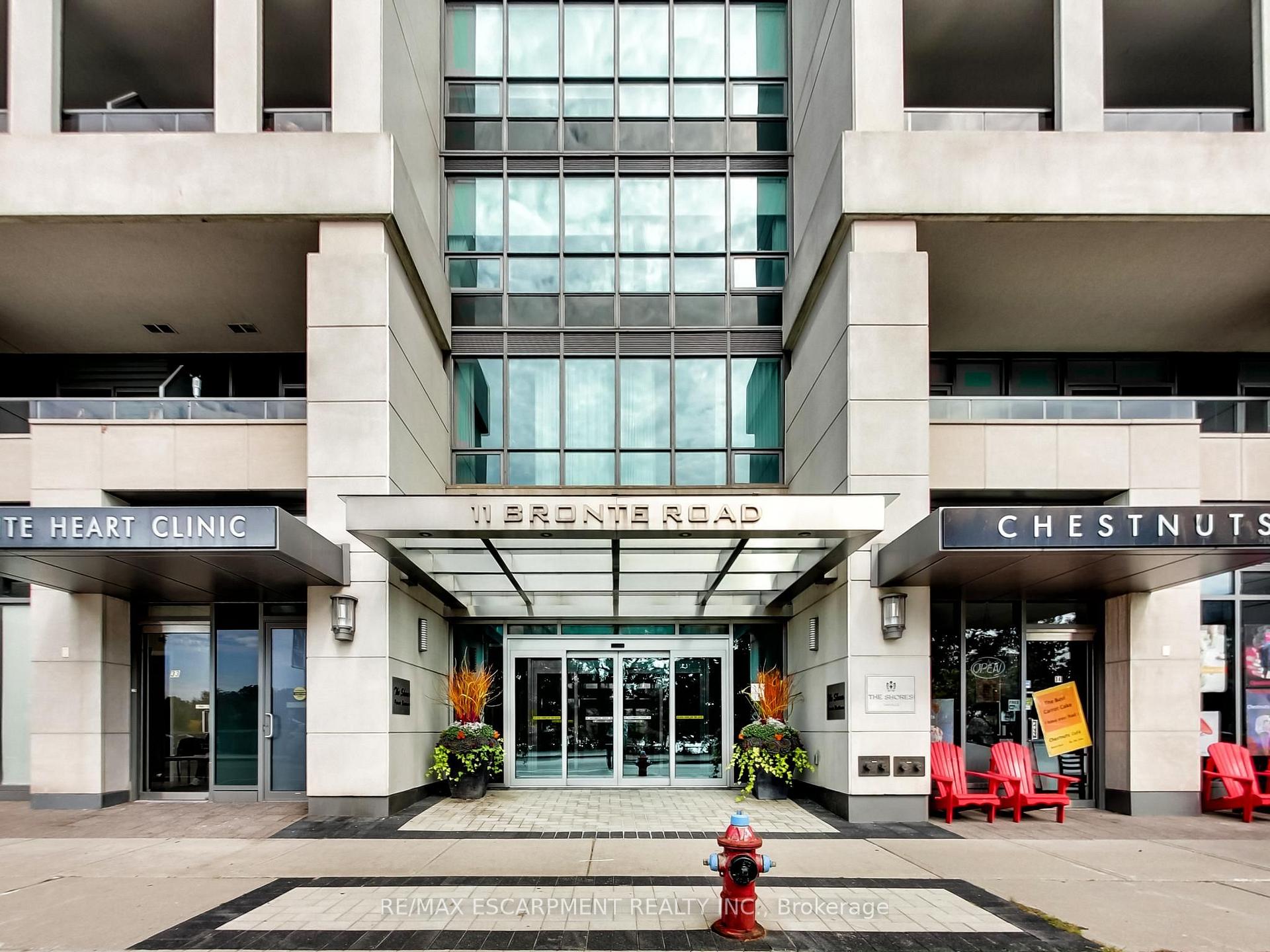 306 - 11 Bronte Road, Oakville 3