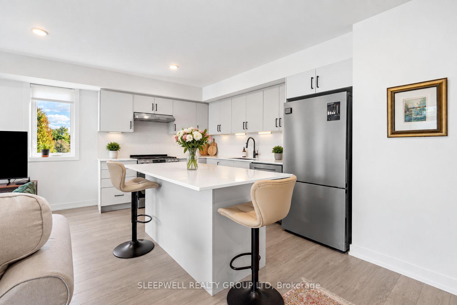 6 - 152 Springhurst Avenue, Ottawa 3