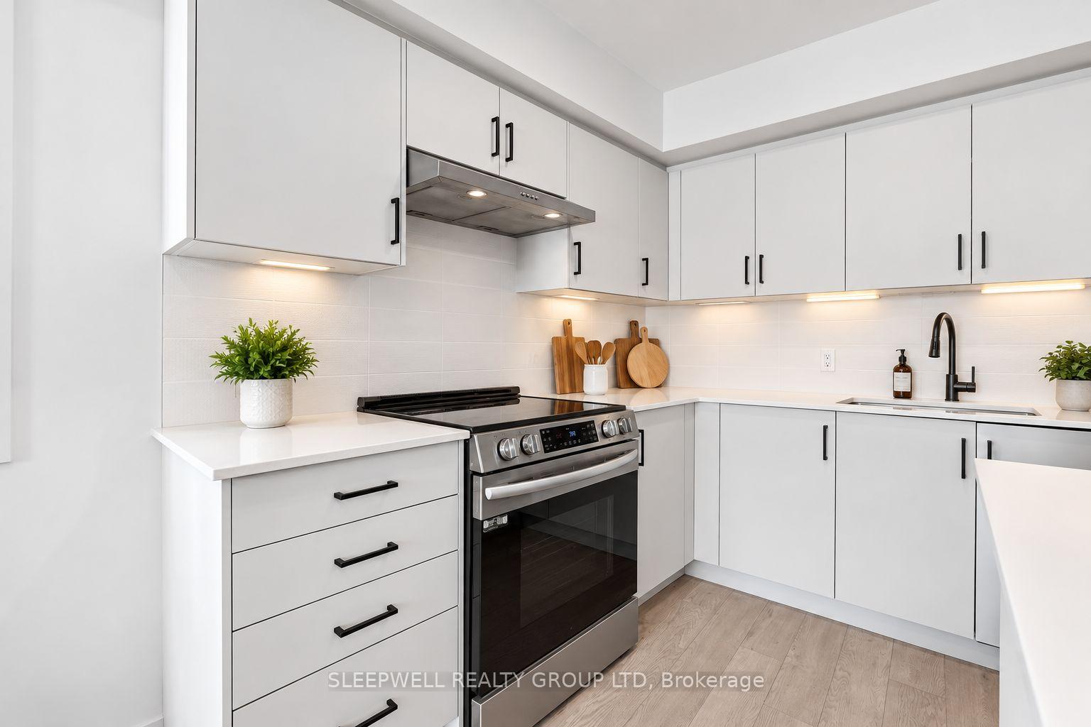 6 - 152 Springhurst Avenue, Ottawa 4