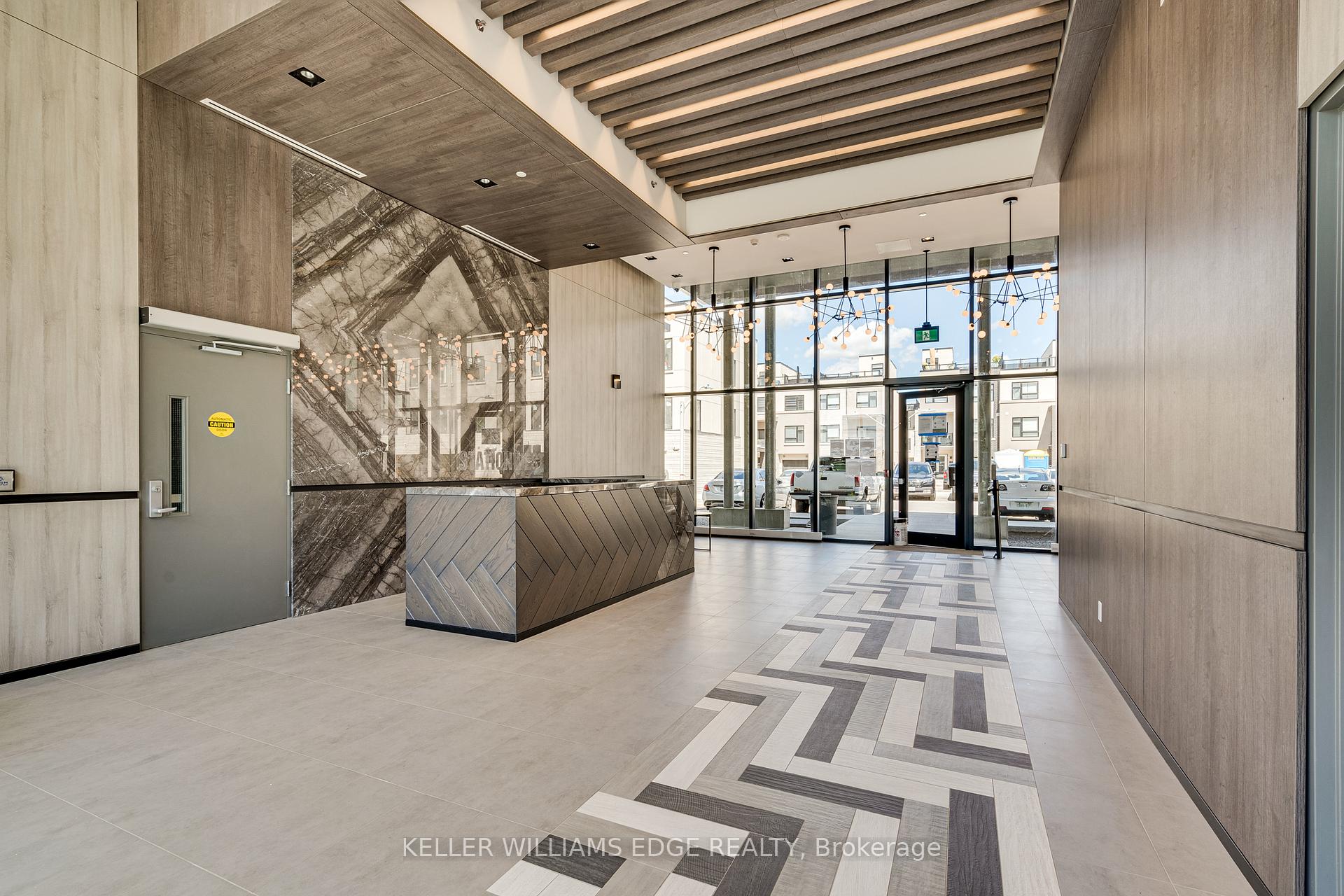 B323 - 1119 Cooke Boulevard, Burlington 3