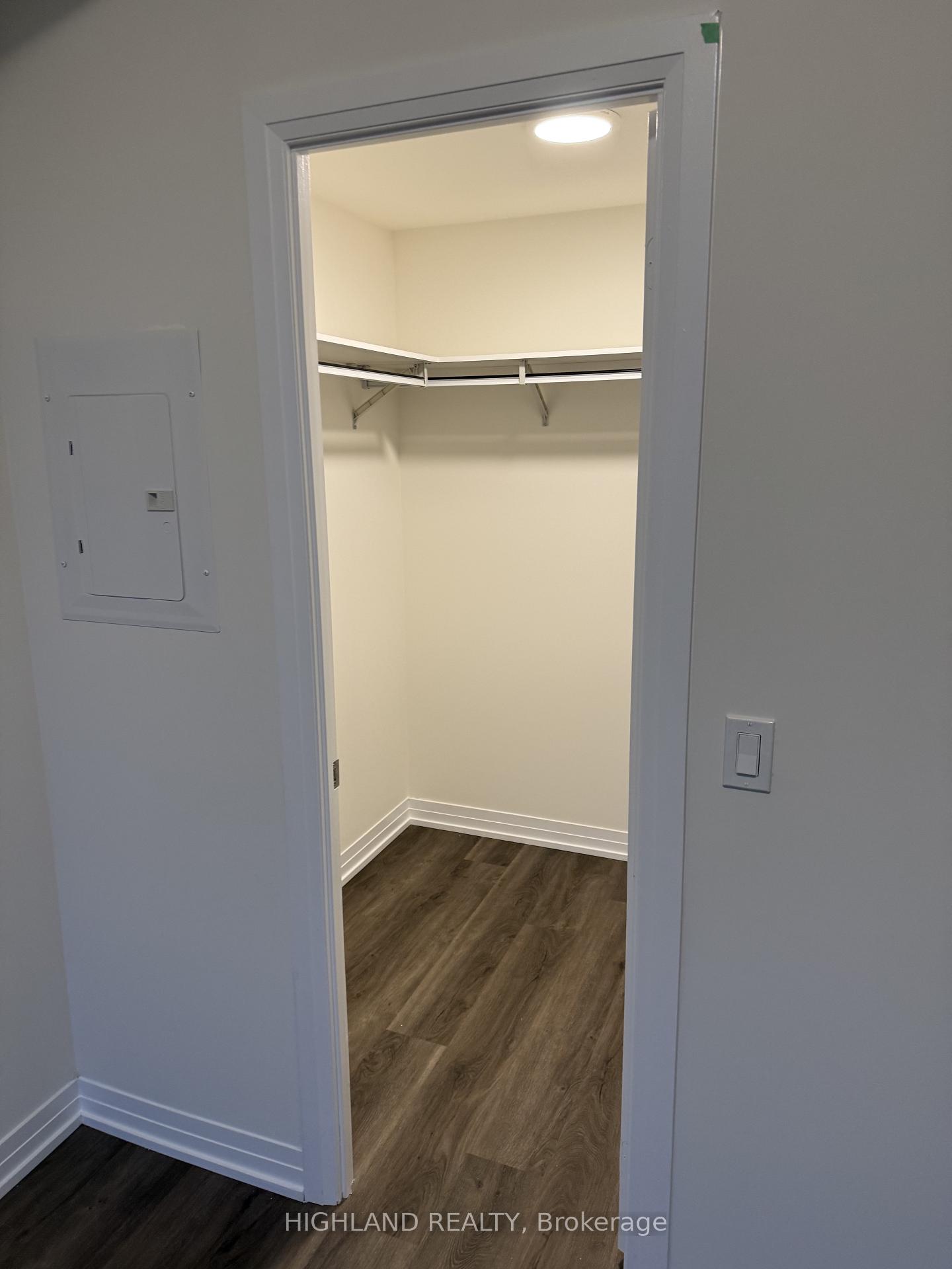 2208 - 15 Watergarden Drive, Mississauga 3
