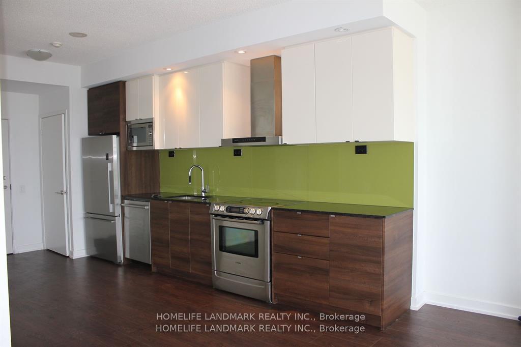 2517 - 121 Mcmahon Drive, Toronto 4