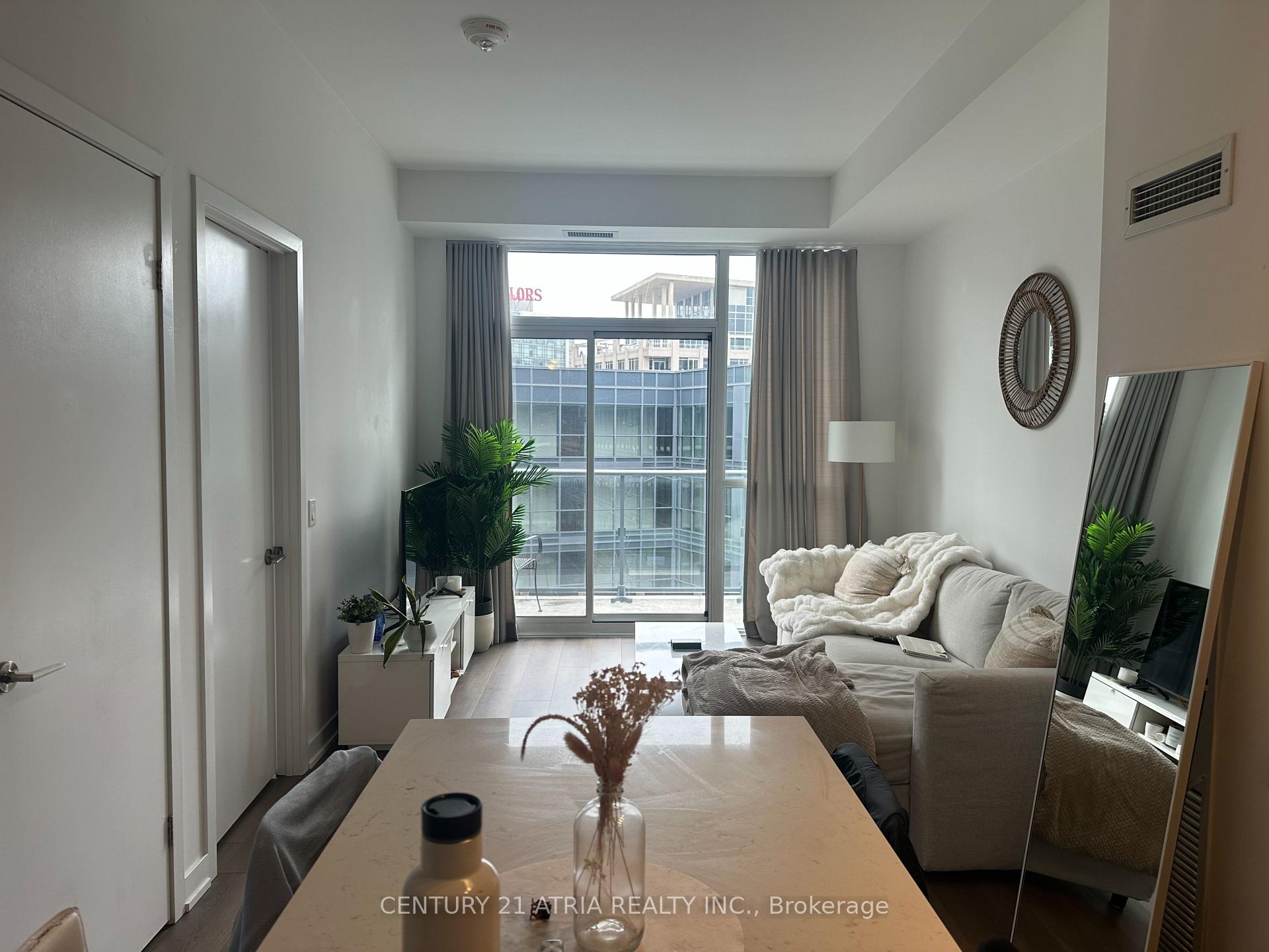 707 - 38 Iannuzzi Street, Toronto 4
