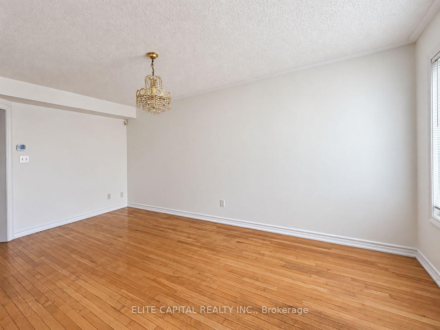 195 South Unionville Avenue, Markham 3
